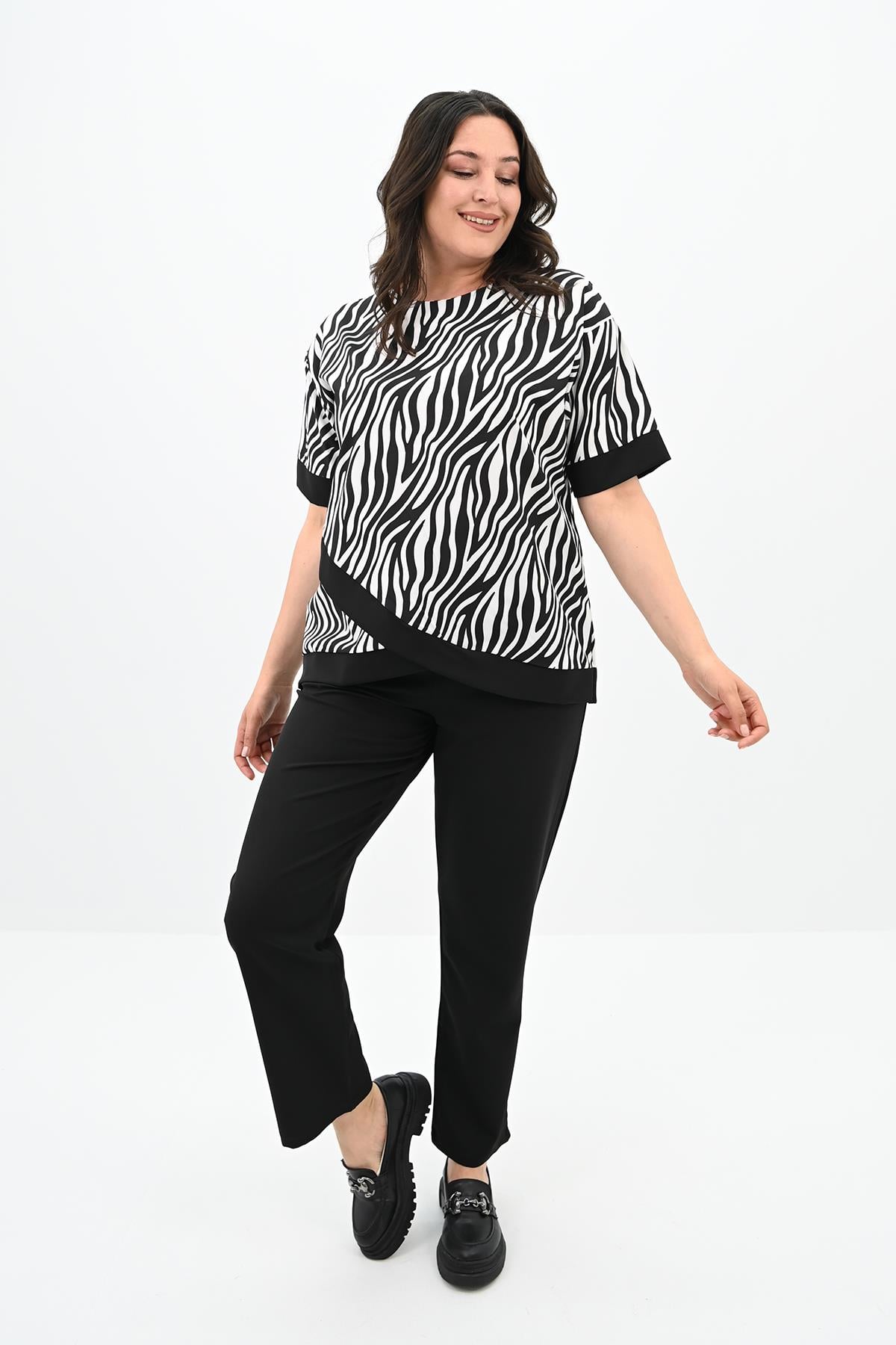 Kadın Büyük Beden Desen Baskılı T-shirt Takım 8110-24