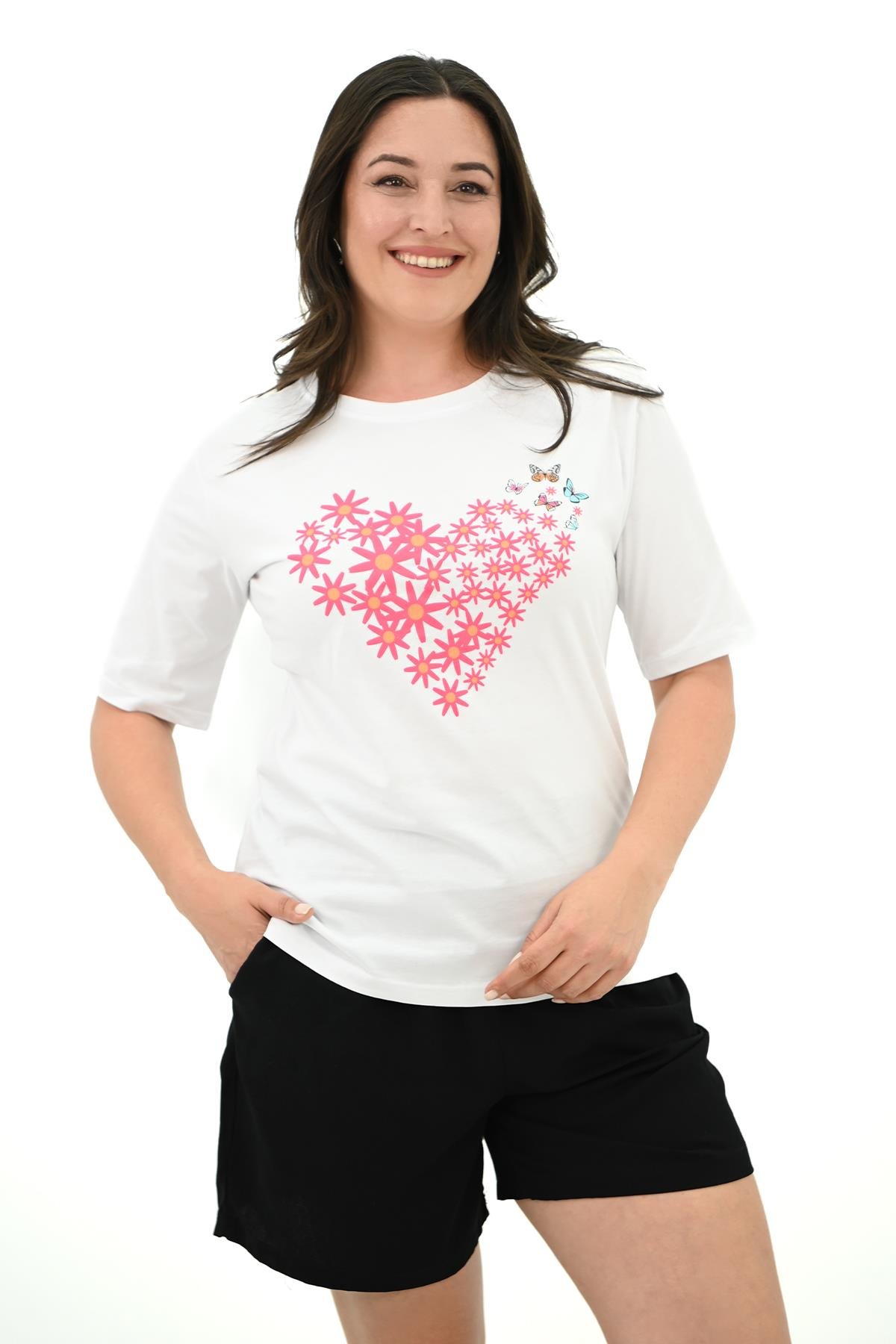 Kadın Büyük Beden Kalp şeklinde Papatya Baskılı T-Shirt 1575-23
