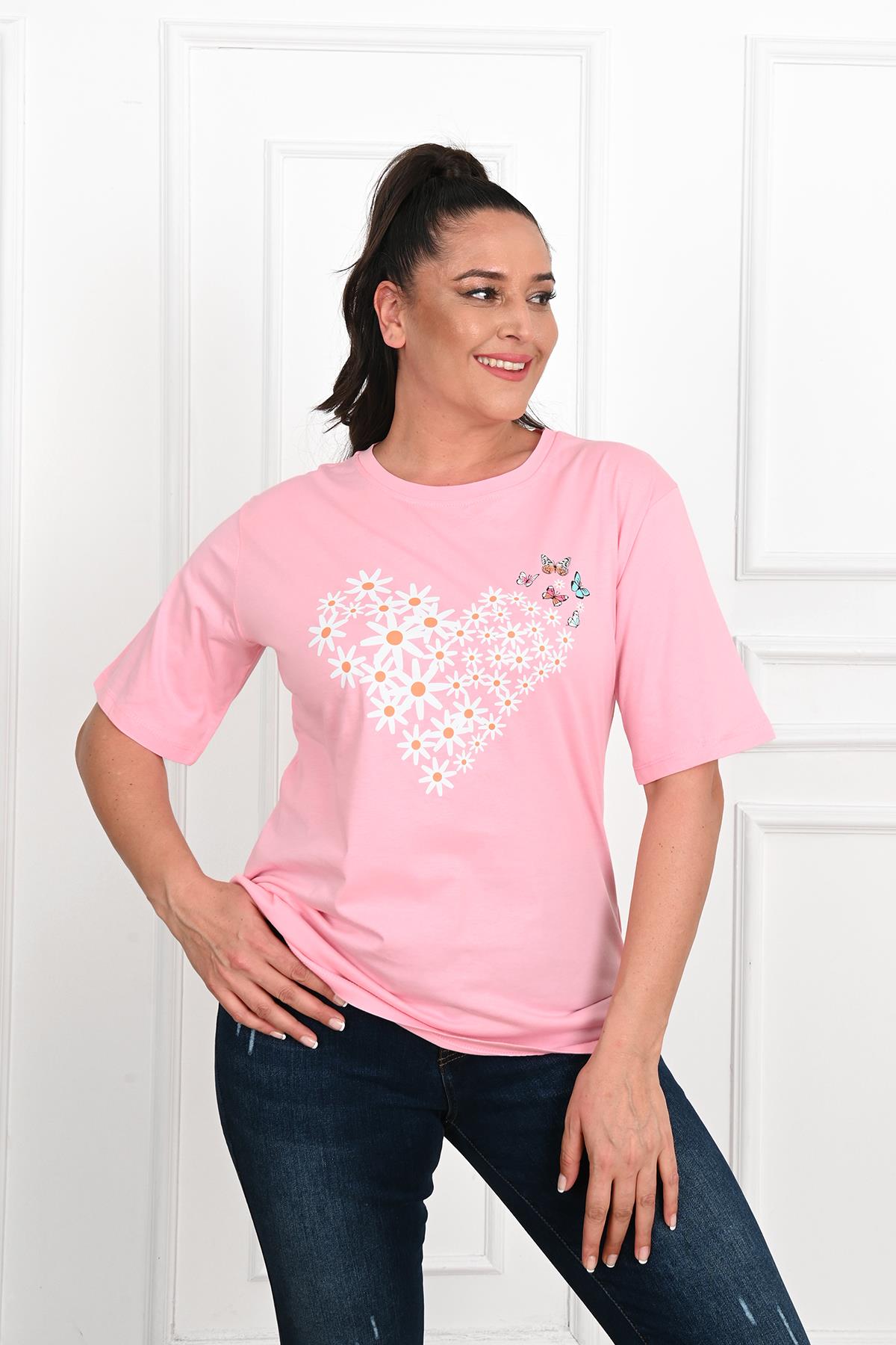 Kadın Büyük Beden Kalp şeklinde Papatya Baskılı T-Shirt 1575-23