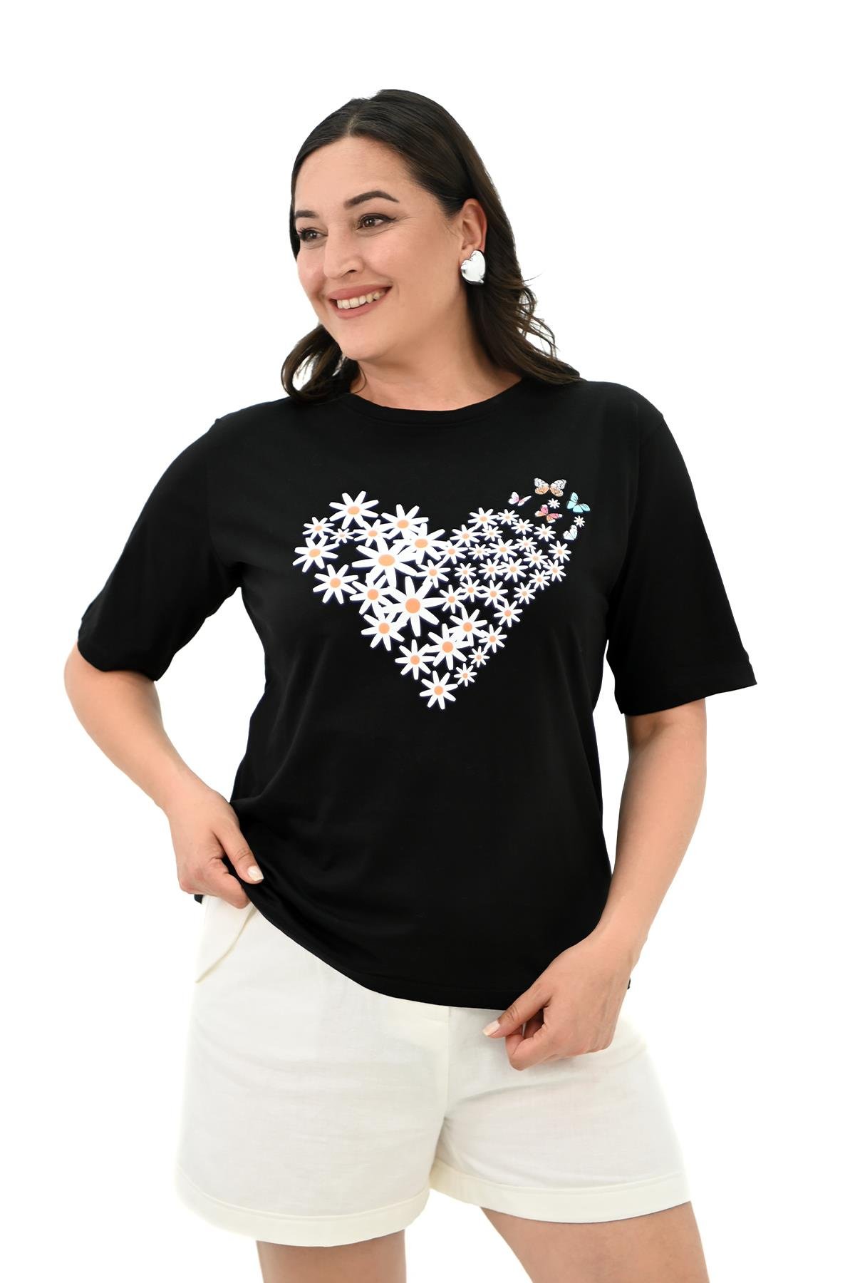 Kadın Büyük Beden Kalp şeklinde Papatya Baskılı T-Shirt 1575-23