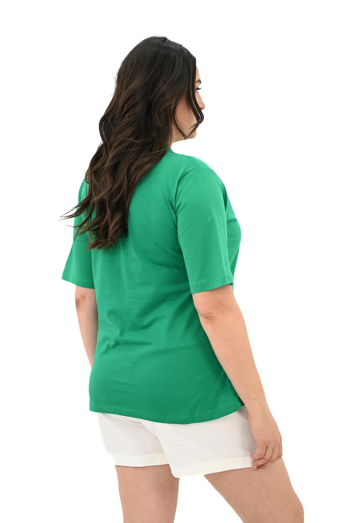 Kadın Büyük Beden Kalp şeklinde Papatya Baskılı T-Shirt 1575-23