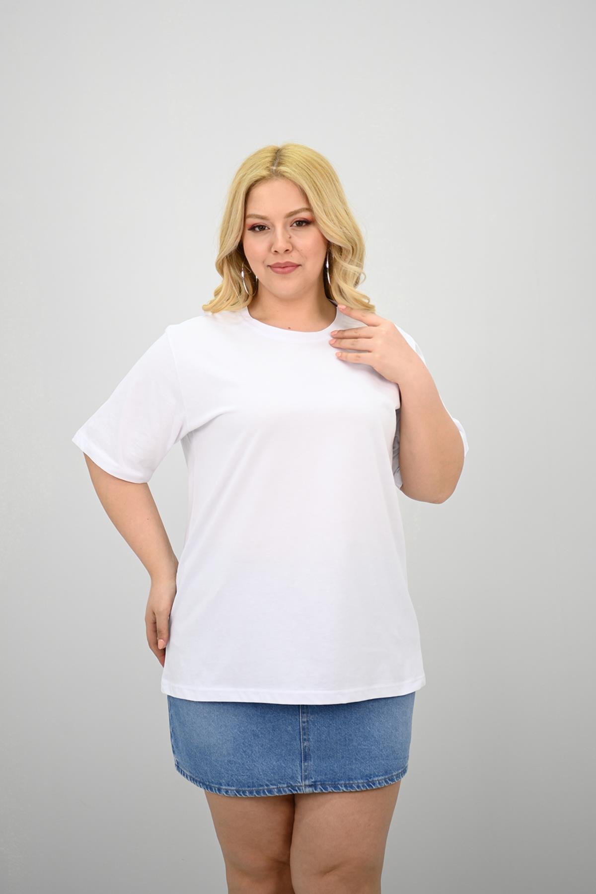 Kadın Büyük Beden Kısa Kollu Bisiklet Yaka Oversize T-shirt 1963-25