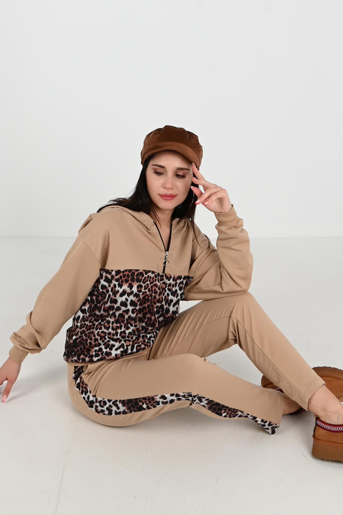 Kadın Leopar Detaylı Kapüşonlu Eşofman Takımı 3992-1-24