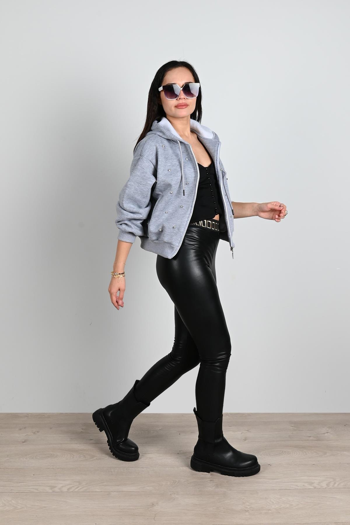 Kadın Taş Detaylı Kapüşonlu Fermuarlı Sweatshirt 1639-24