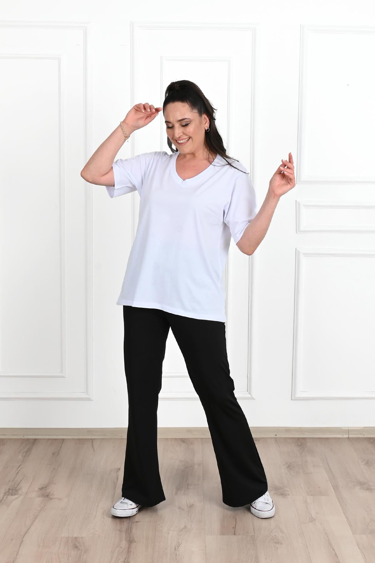 Kadın V Yaka Basic Büyük Beden T-Shirt 1297-22