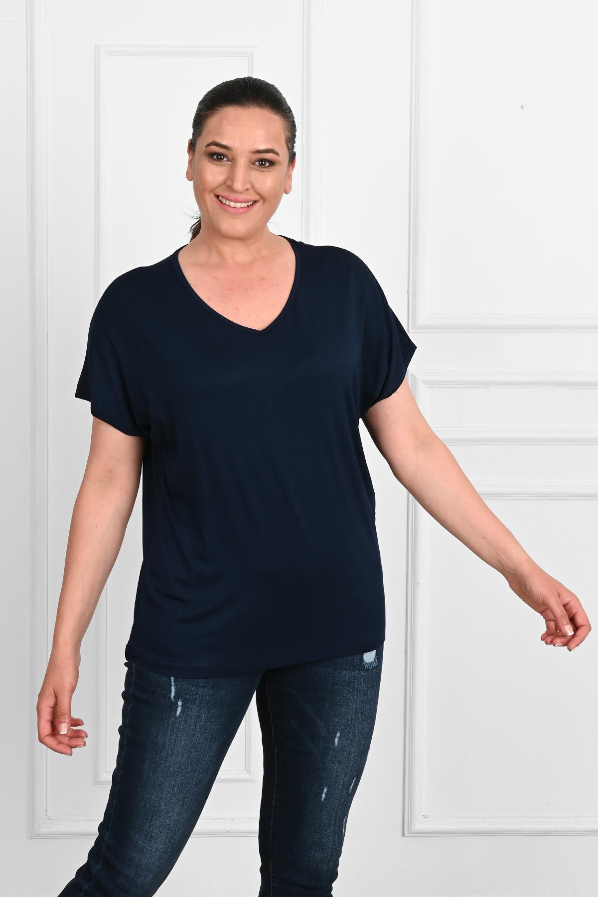 Kadın V Yaka Büyük Beden T-shirt 1486-23