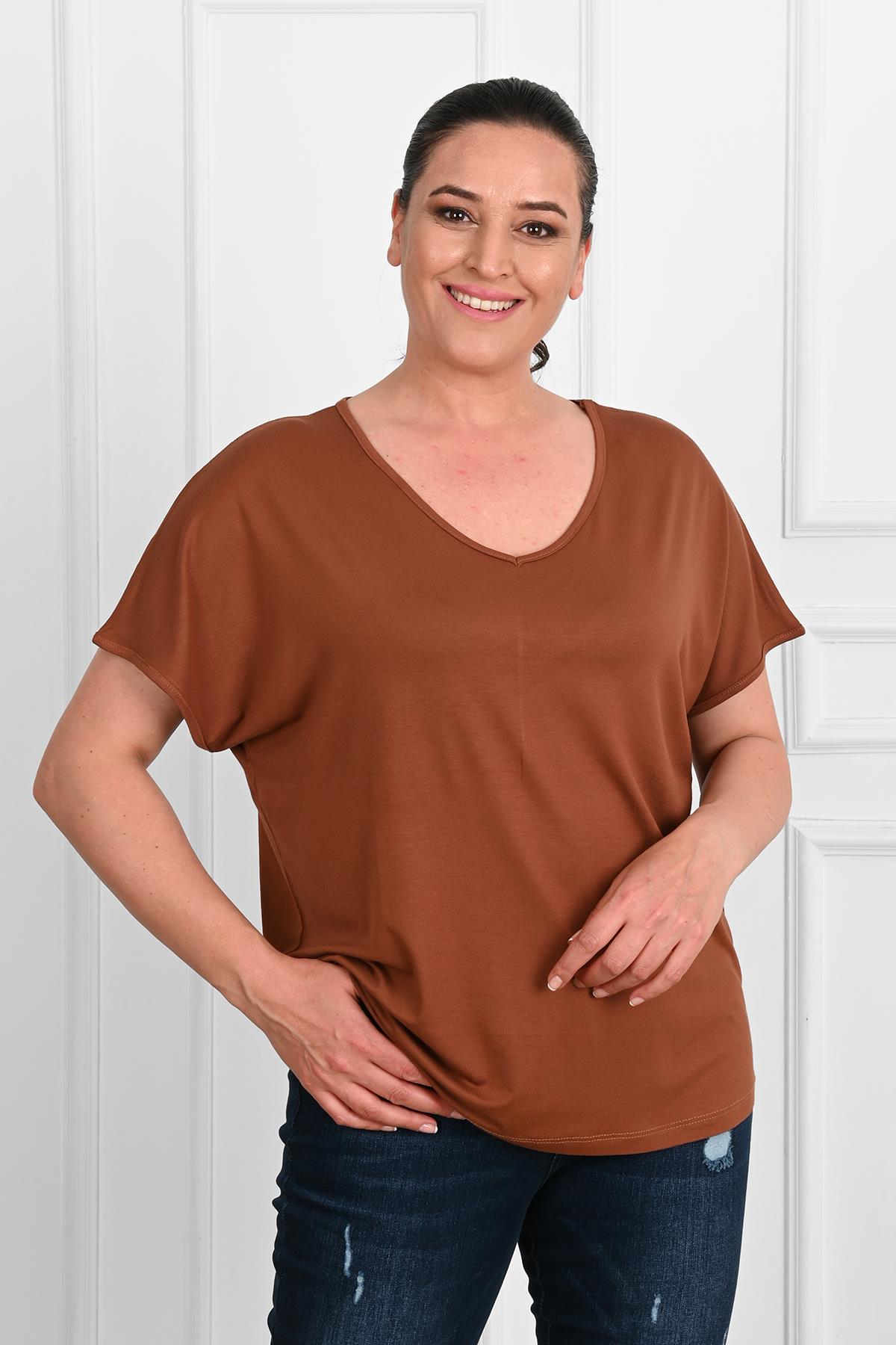 Kadın V Yaka Büyük Beden T-shirt 1486-23