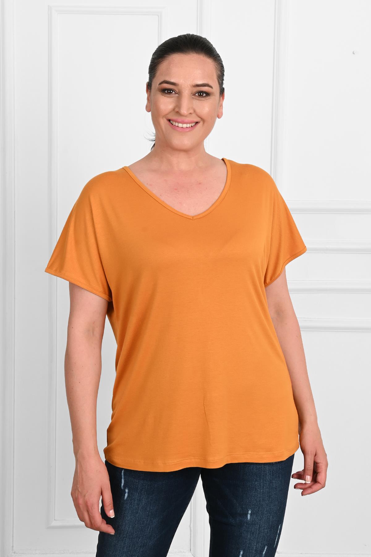 Kadın V Yaka Büyük Beden T-shirt 1486-23