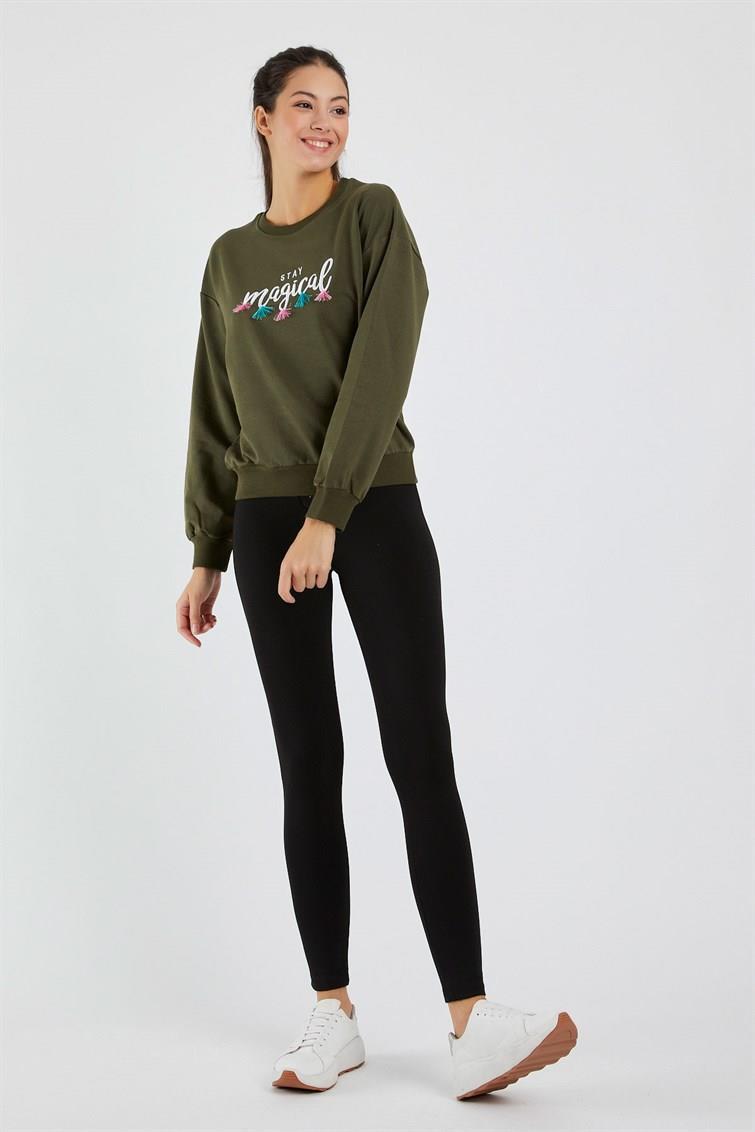 Magical Nakışlı Püsküllü Uzun Kollu Sweat 9099-1