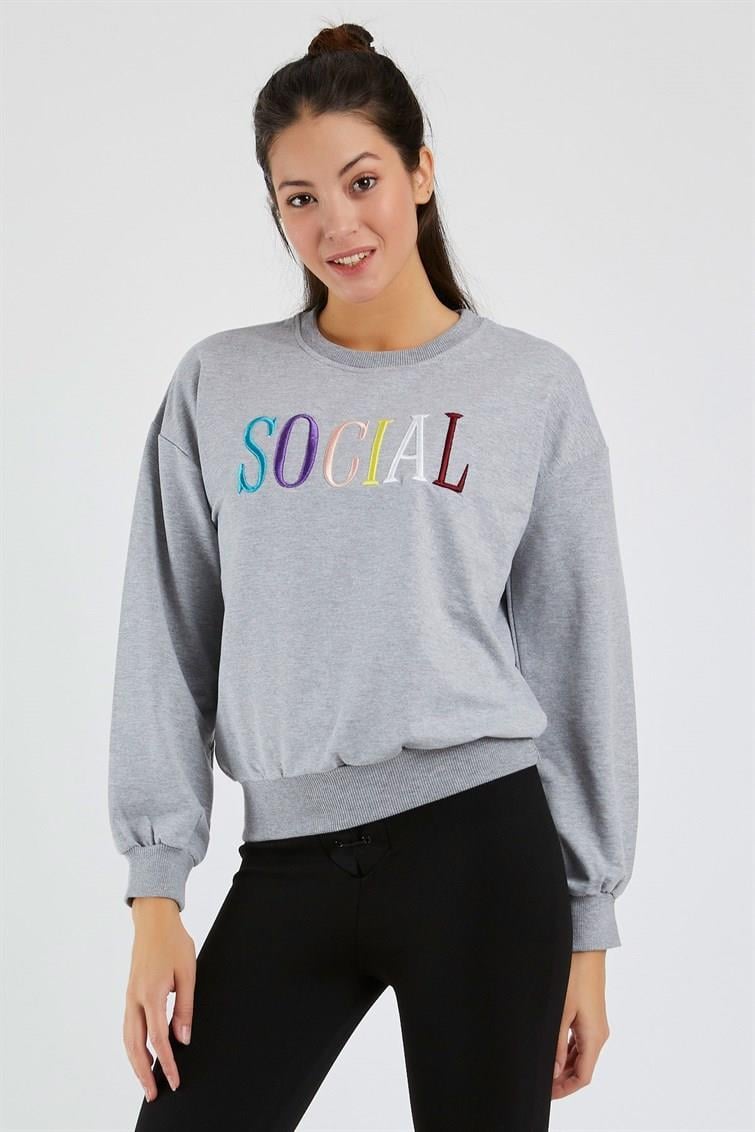 Renkli Social Nakışlı Uzun Kollu Sweat 9099-2