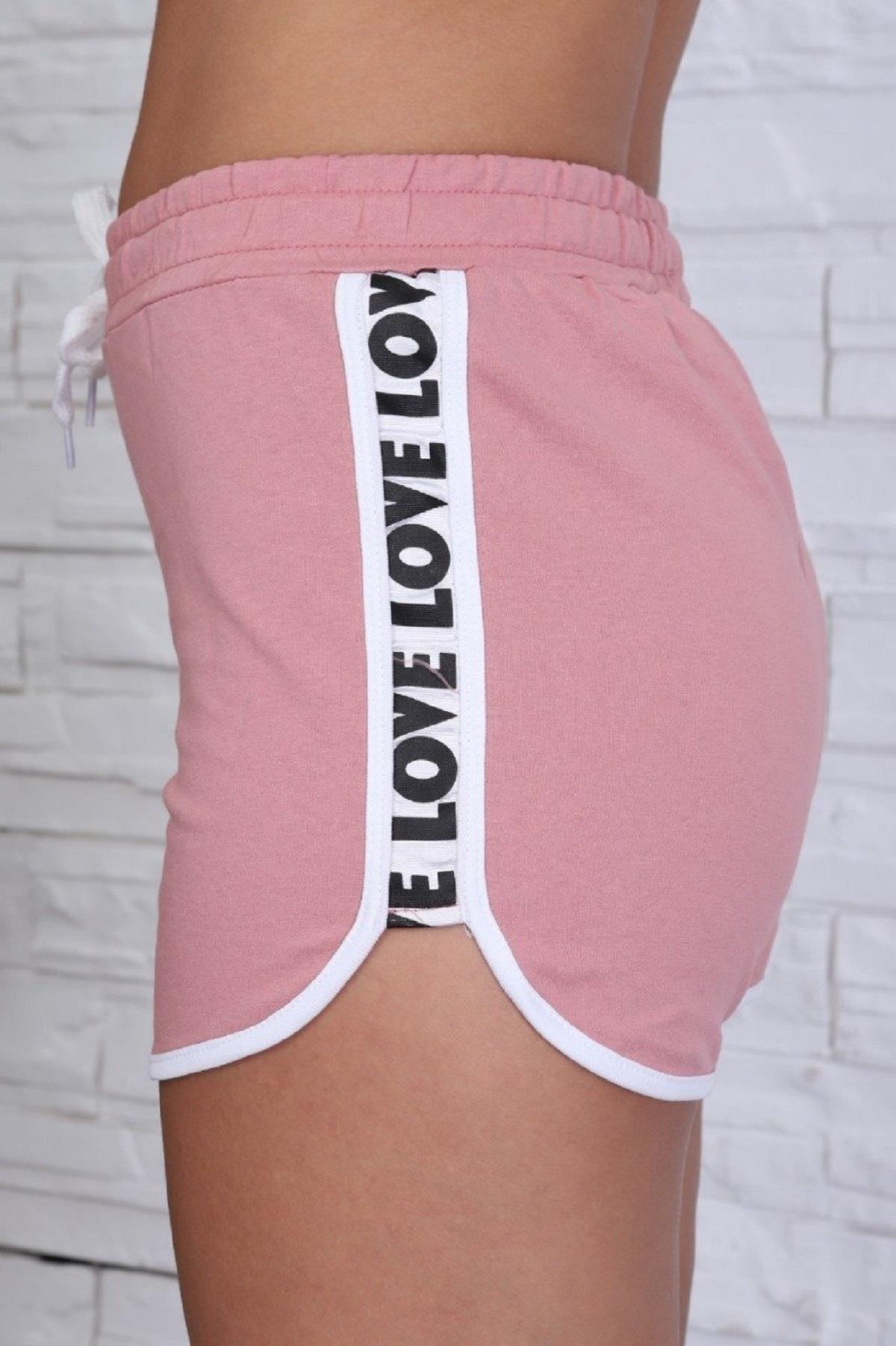 Şeritli ve Yırtmaçlı Kısa Şort 8282