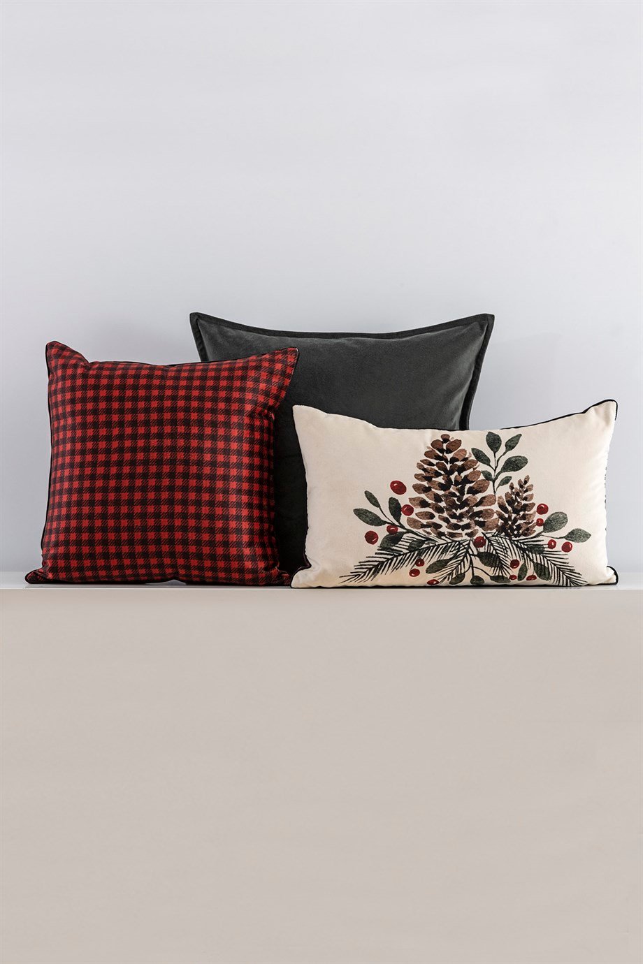 Vanelli Home Kırmızı Siyah Ekose Baskılı Kadife Kare Kırlent Kıllıfı