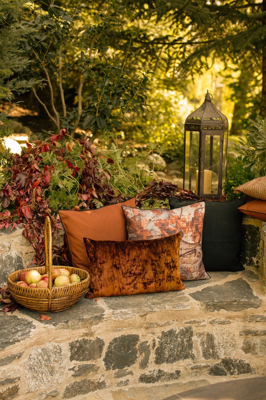 Vanelli Home Sonbahar Yaprak Baskılı Arkası Düz Kare Kırlent Kılıfı