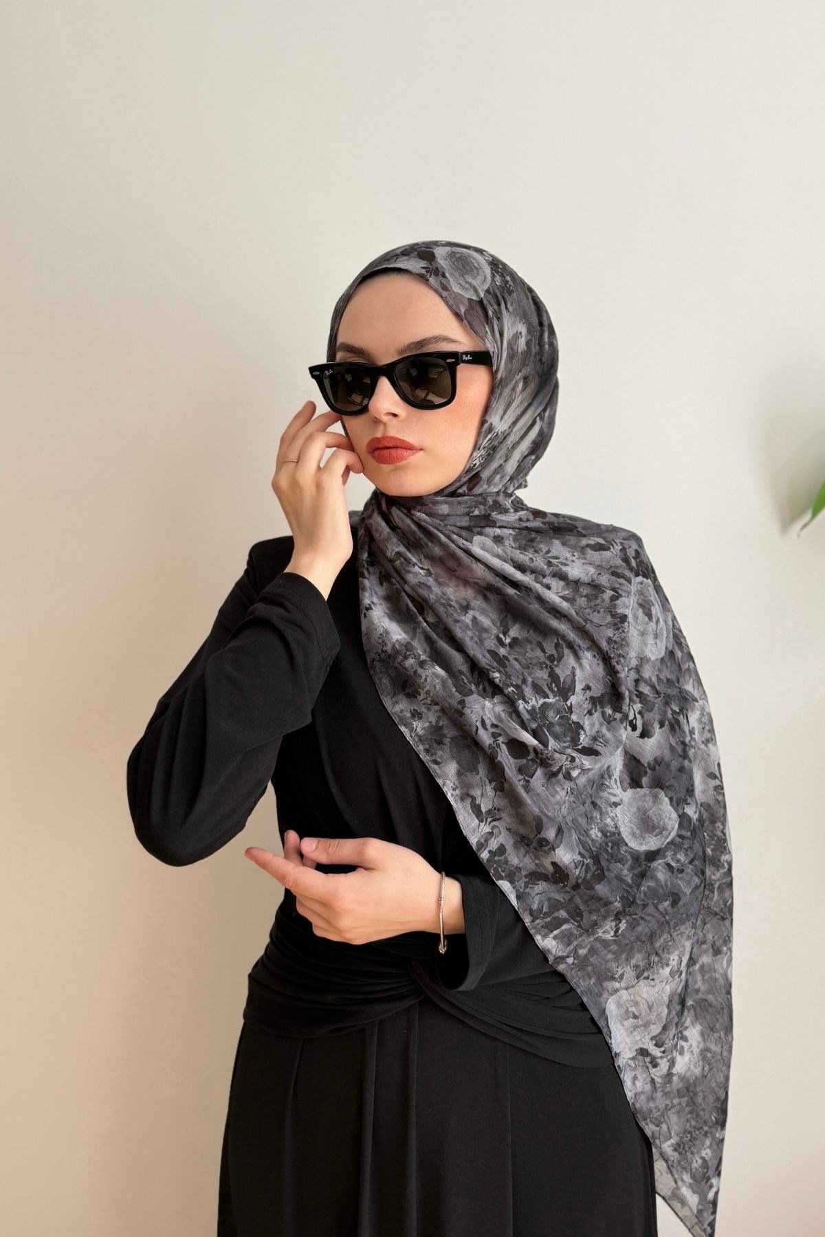 02 SİYAH SLESH ŞAL