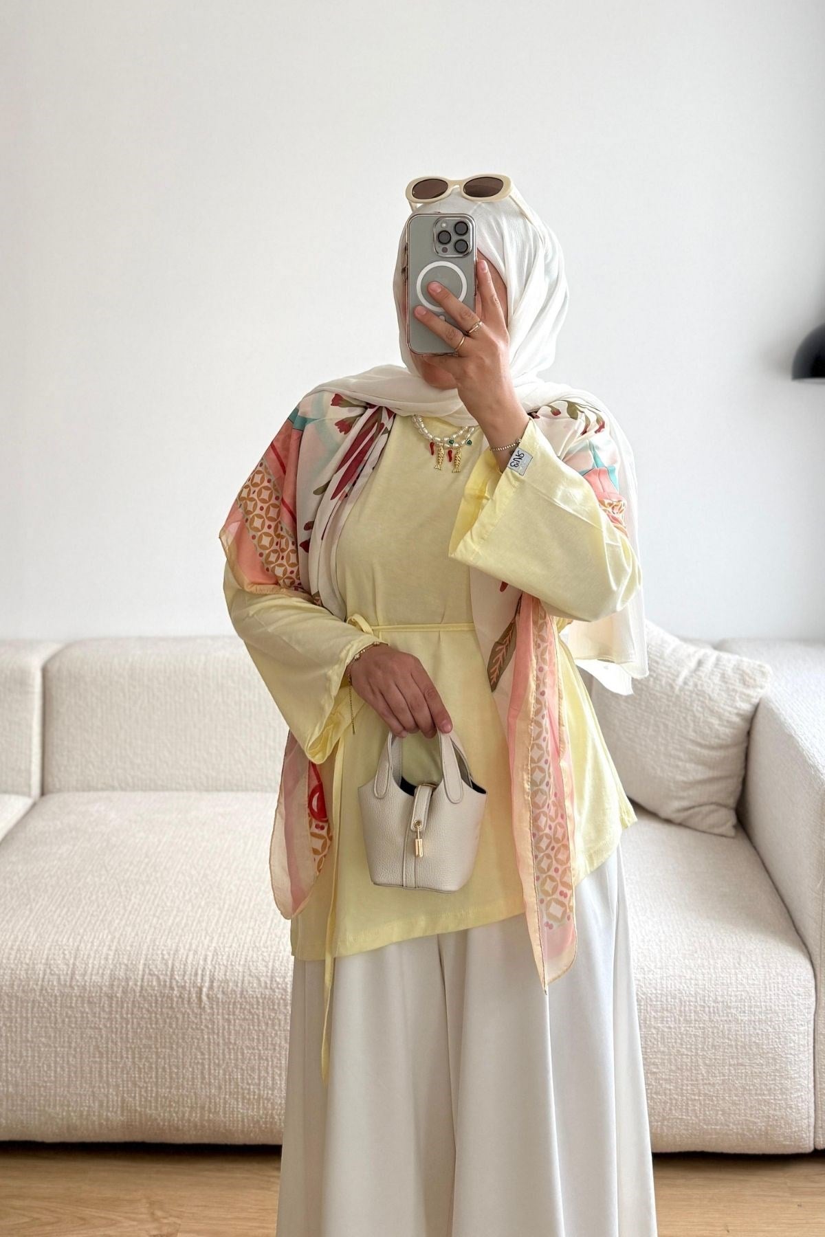 1003 SARI ASİMETRİK KESİM TSHİRT