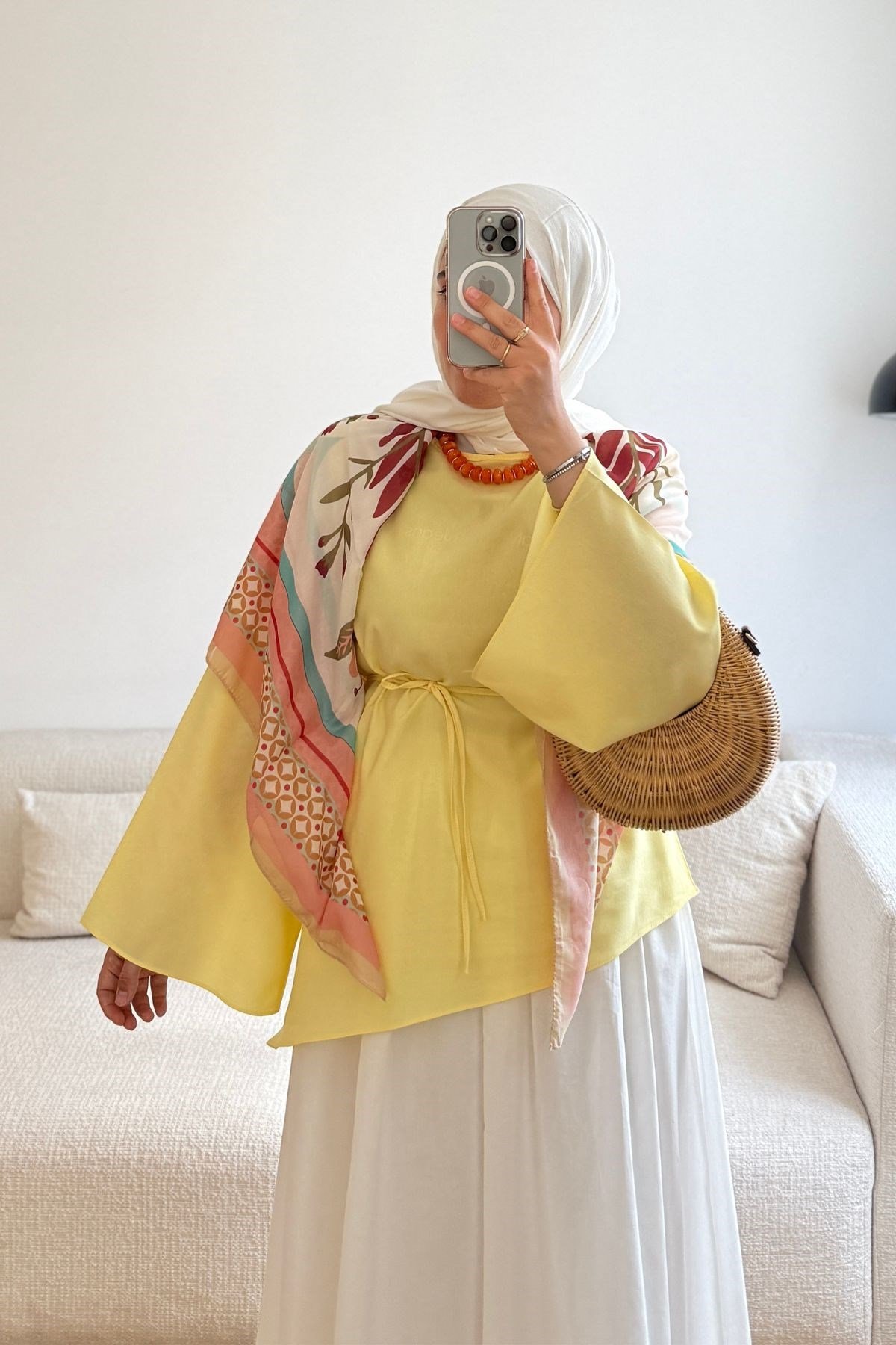 1667 SARI ASİMETRİK KESİM GÖMLEK