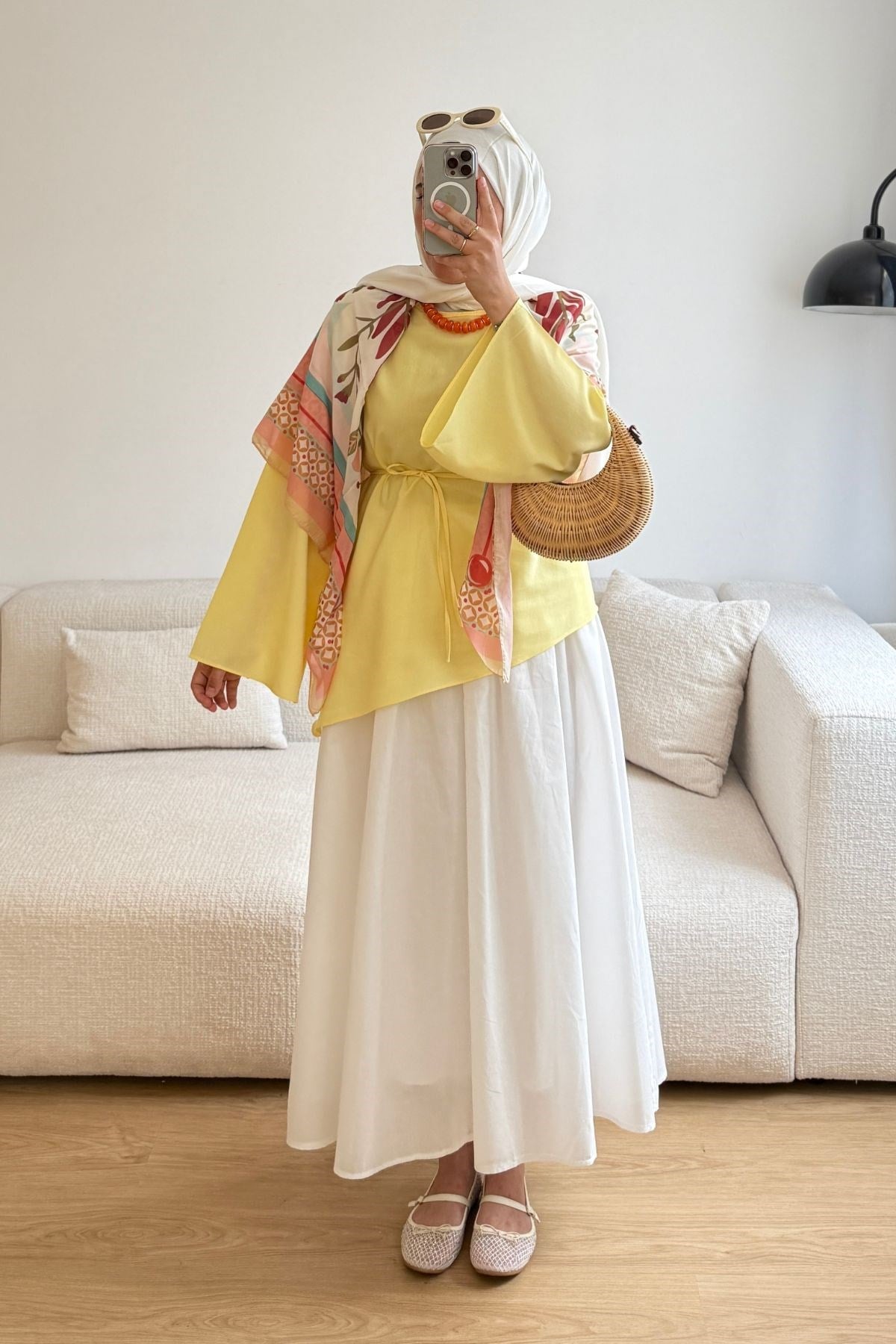 1667 SARI ASİMETRİK KESİM GÖMLEK