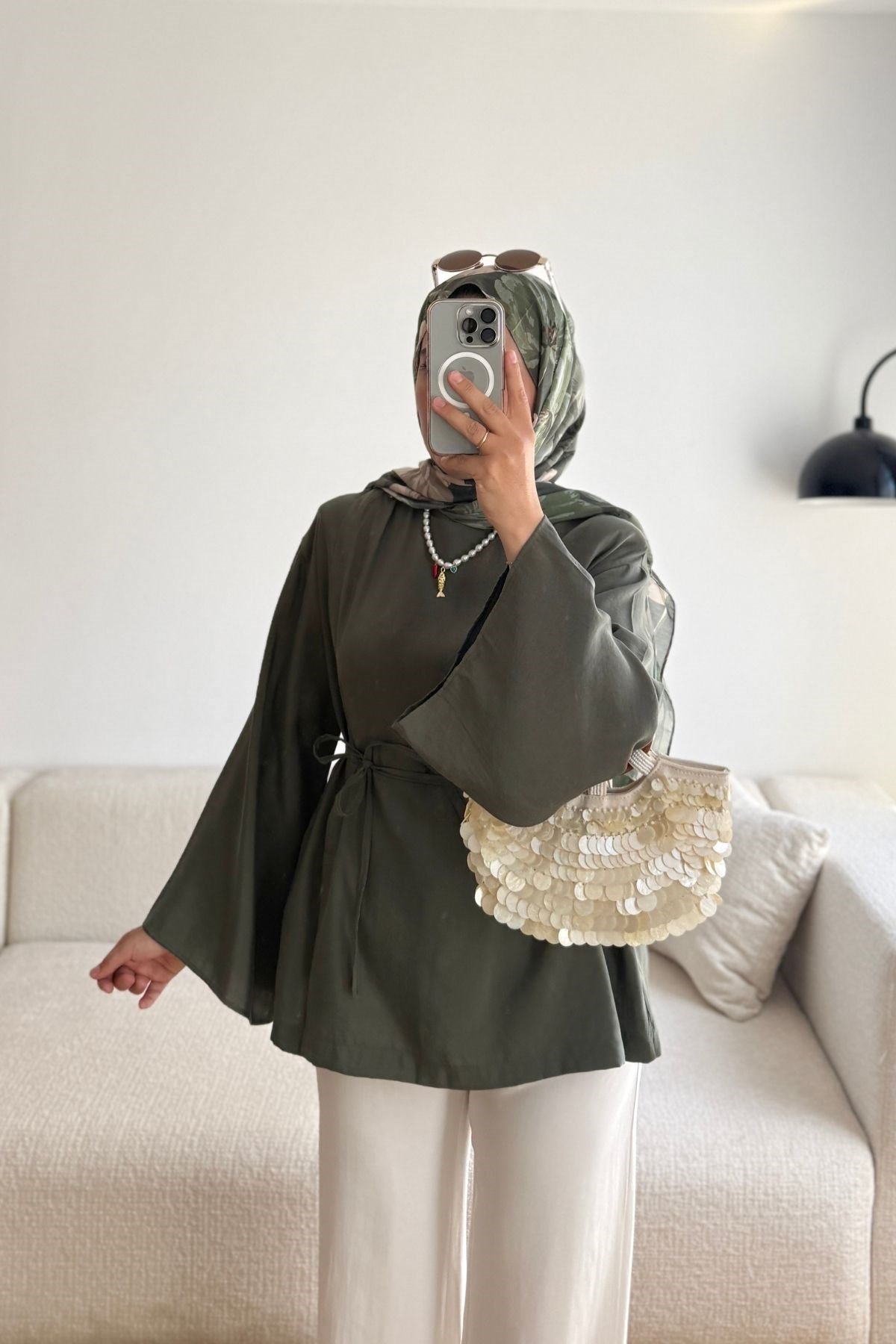 4763 HAKİ YIRTMAÇLI MODAL BLUZ