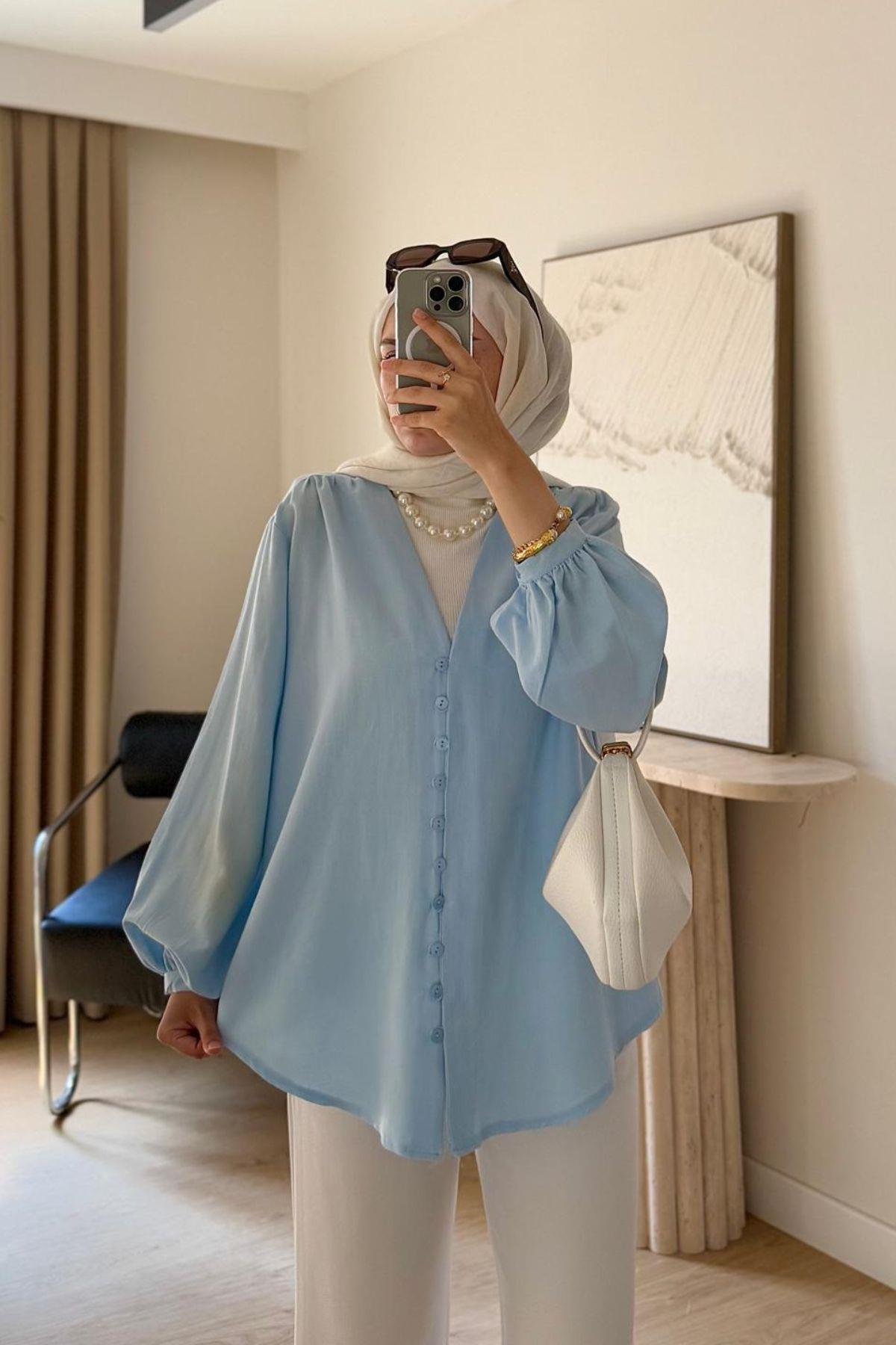 BEBE MAVİ BRİT DÜGMELİ GÖMLEK
