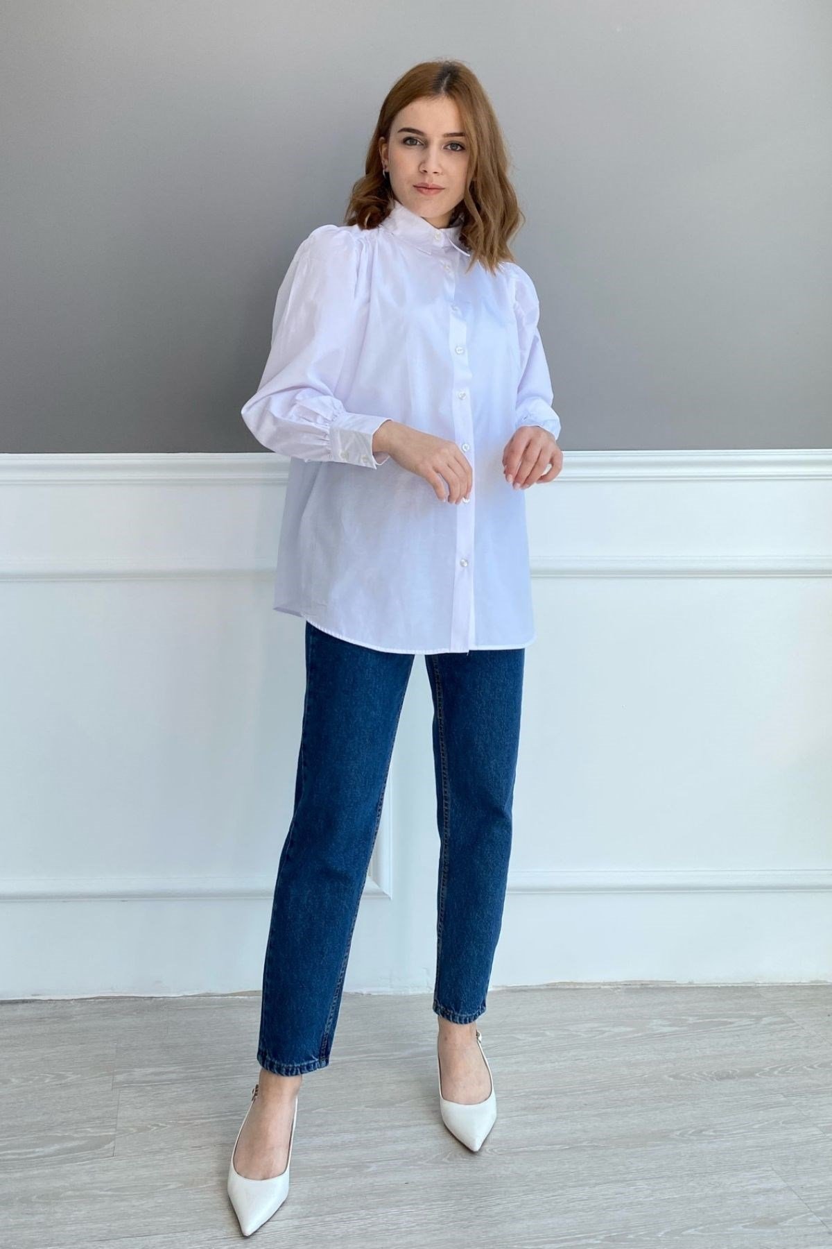BEYAZ MANŞET DETAYLI GÖMLEK