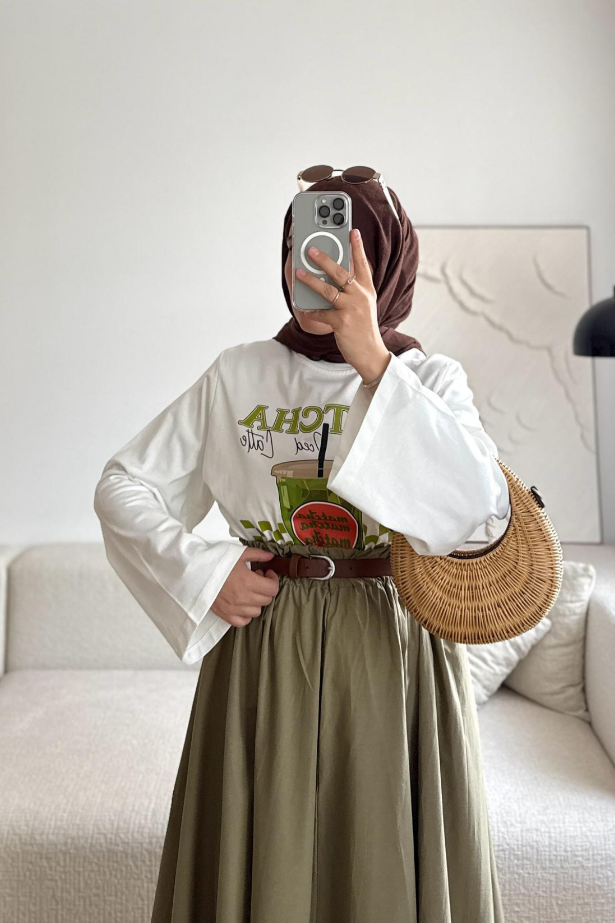 BEYAZ MATCHA UZUN KOLLU TSHİRT