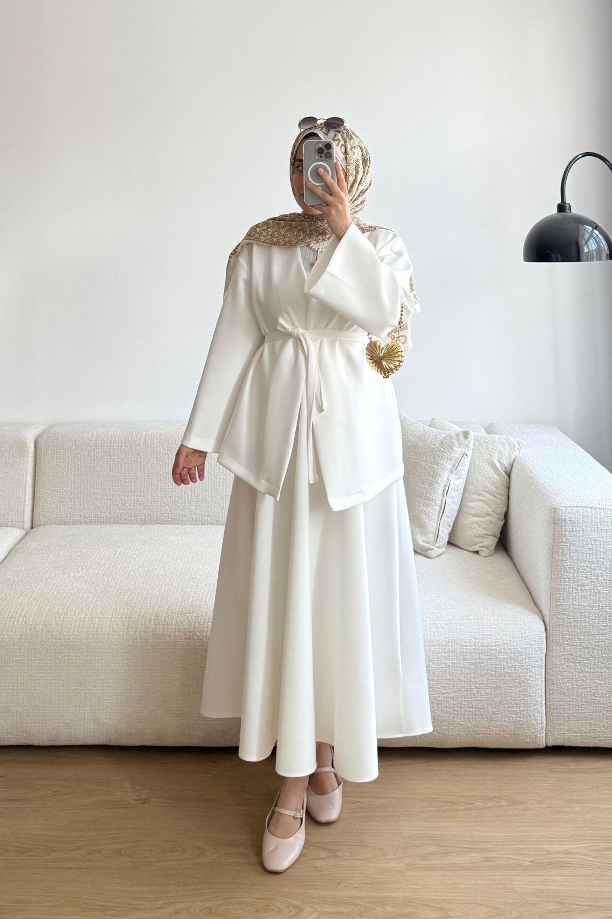 BEYAZ SCUBA KUŞAKLI KİMONO