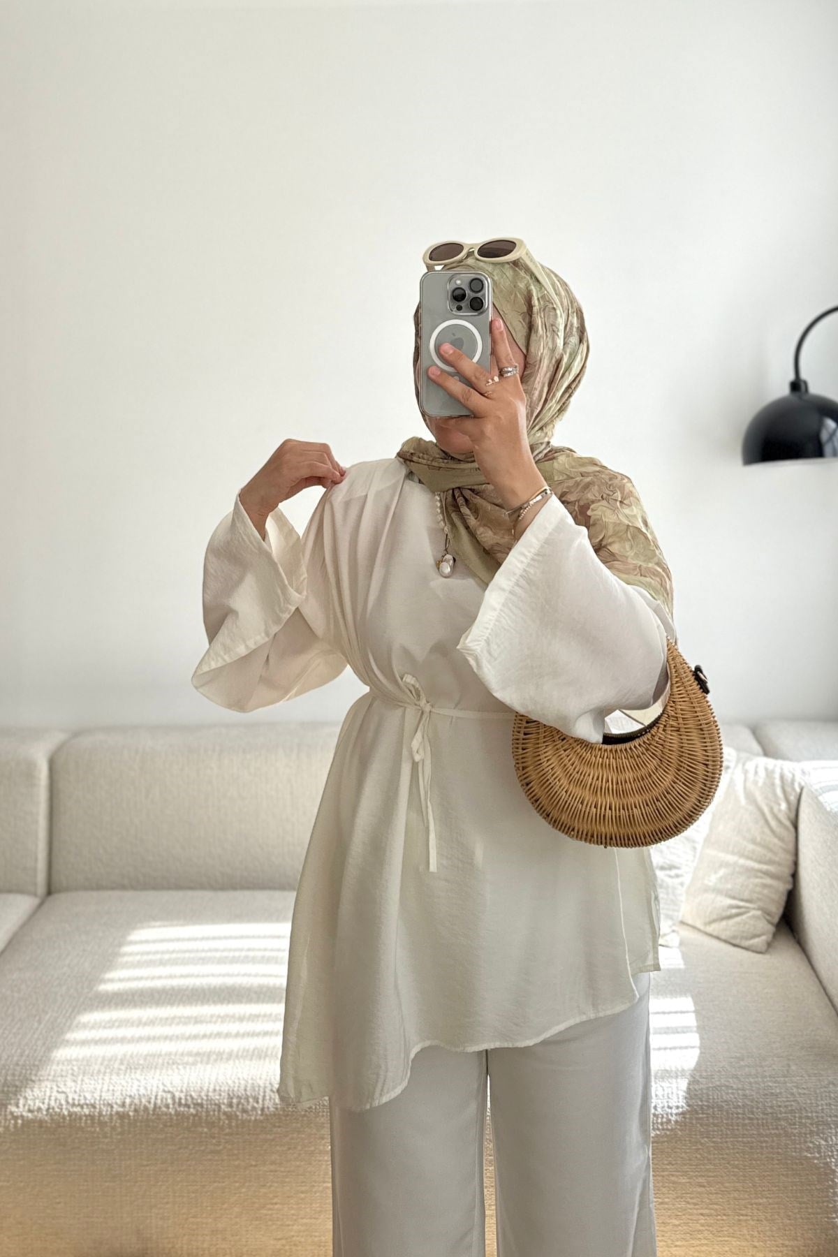 BEYAZ VATKALI ÇAPRAZ TUNİK