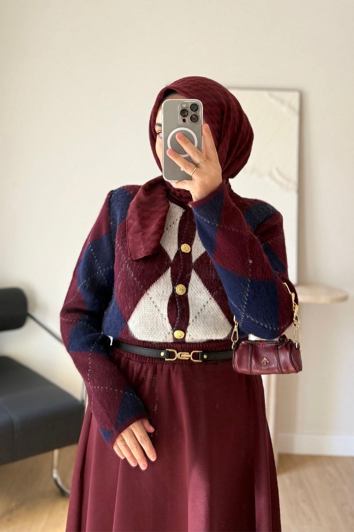 BORDO BAKLAVA DESENLİ HIRKA