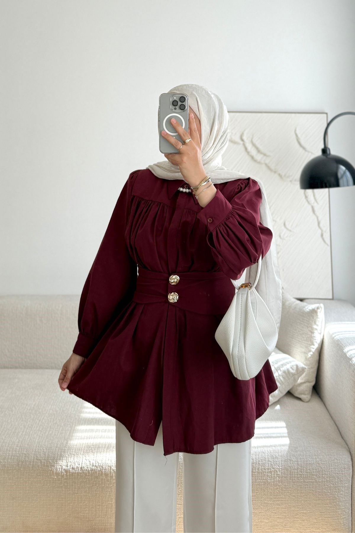 BORDO DÜĞME TASARIM KEMERLİ GÖMLEK