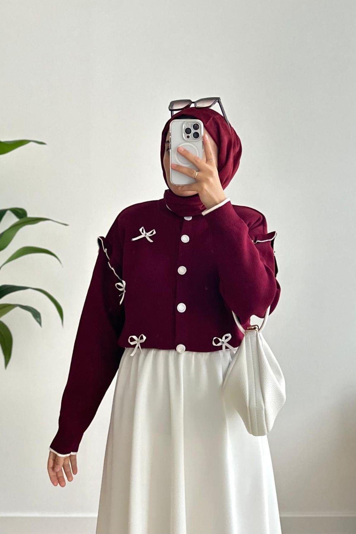 BORDO FİYONK DETAYLI TRİKO HIRKA