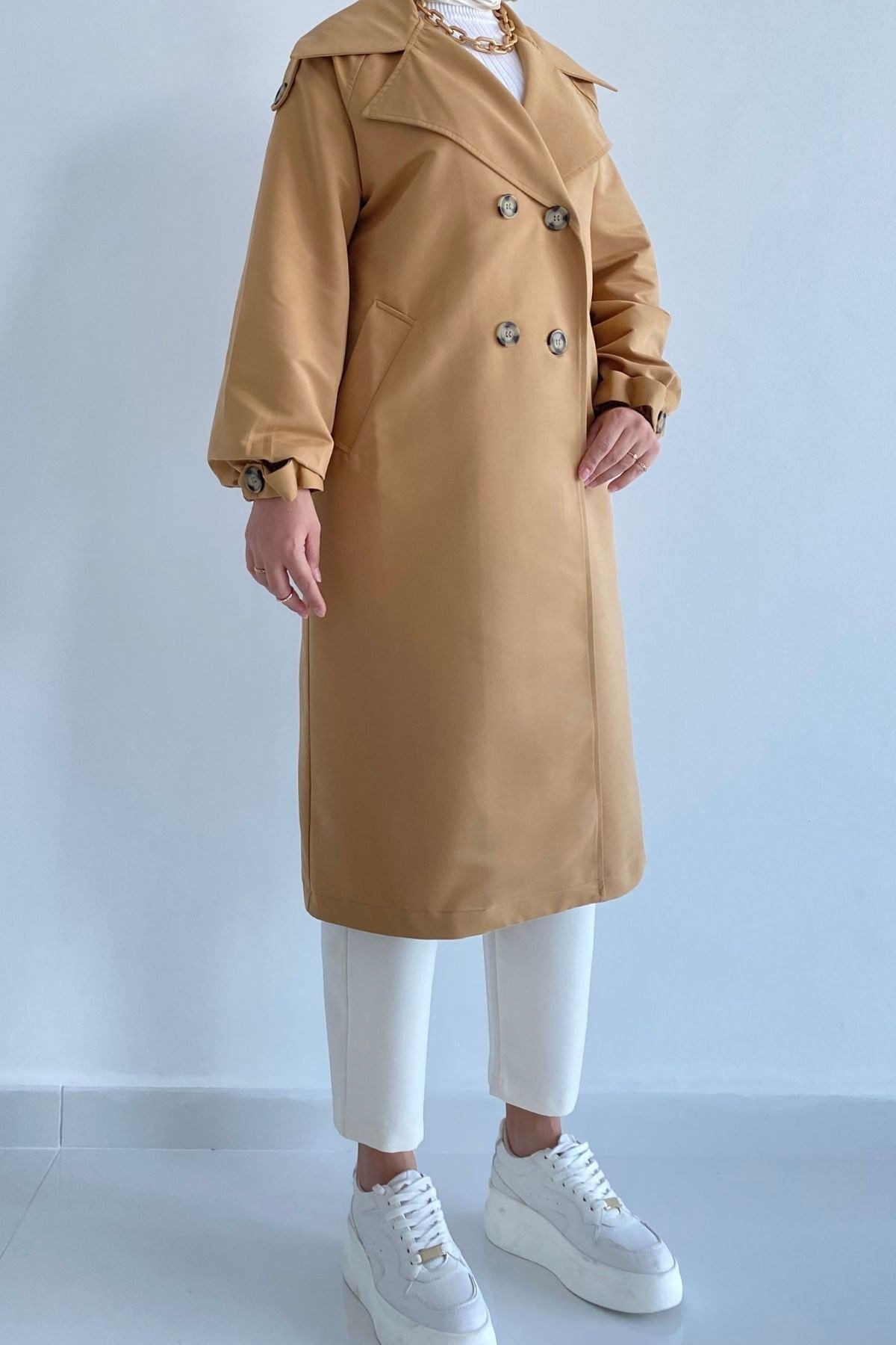 CAMEL RÜZGARLIK DETAYLI TRENÇKOT