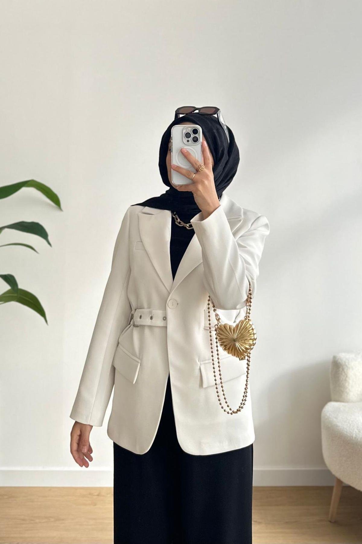 EKRU KEMER DETAYLI TASARIM BLAZER CEKET