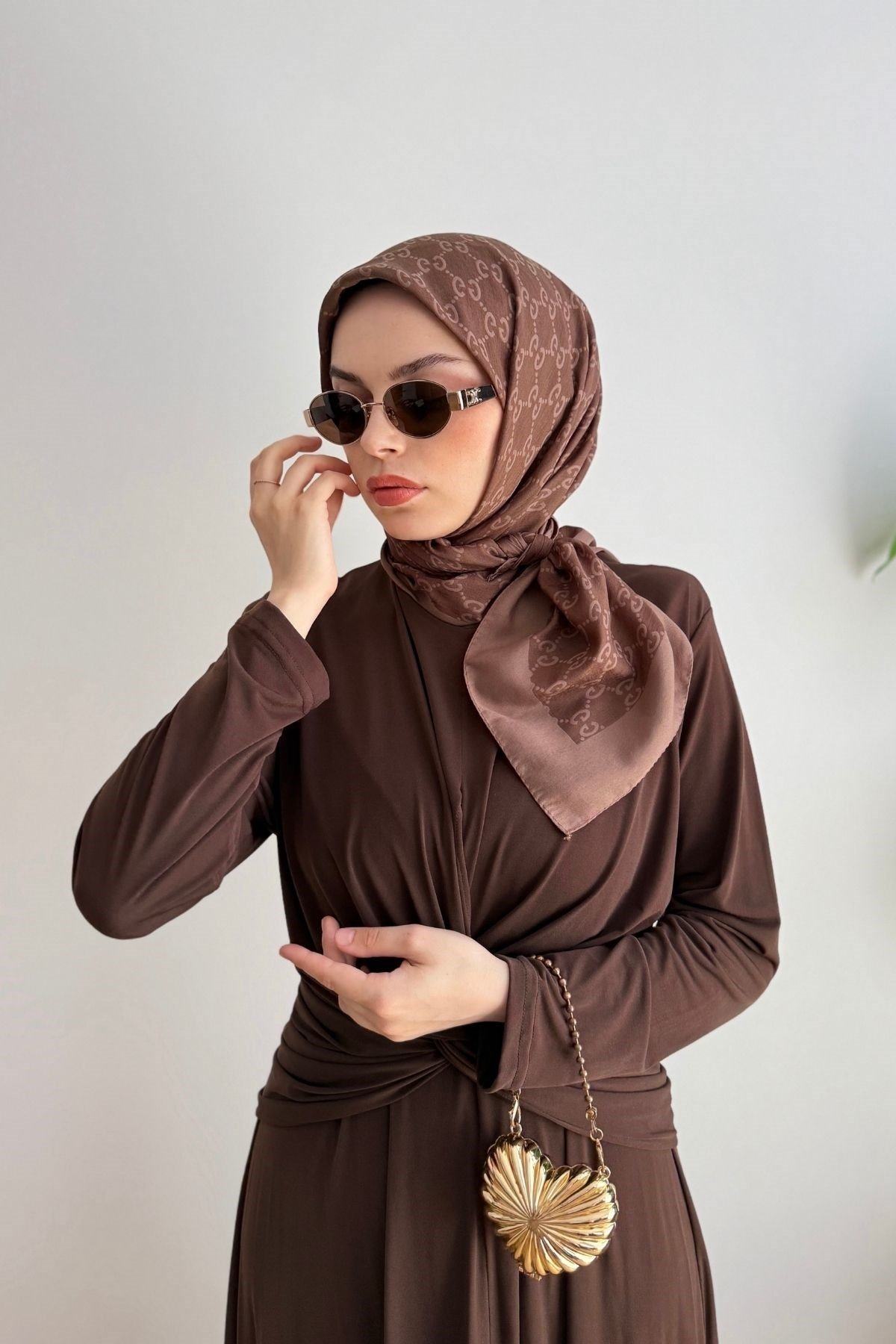 G DESENLİ KAHVE EŞARP