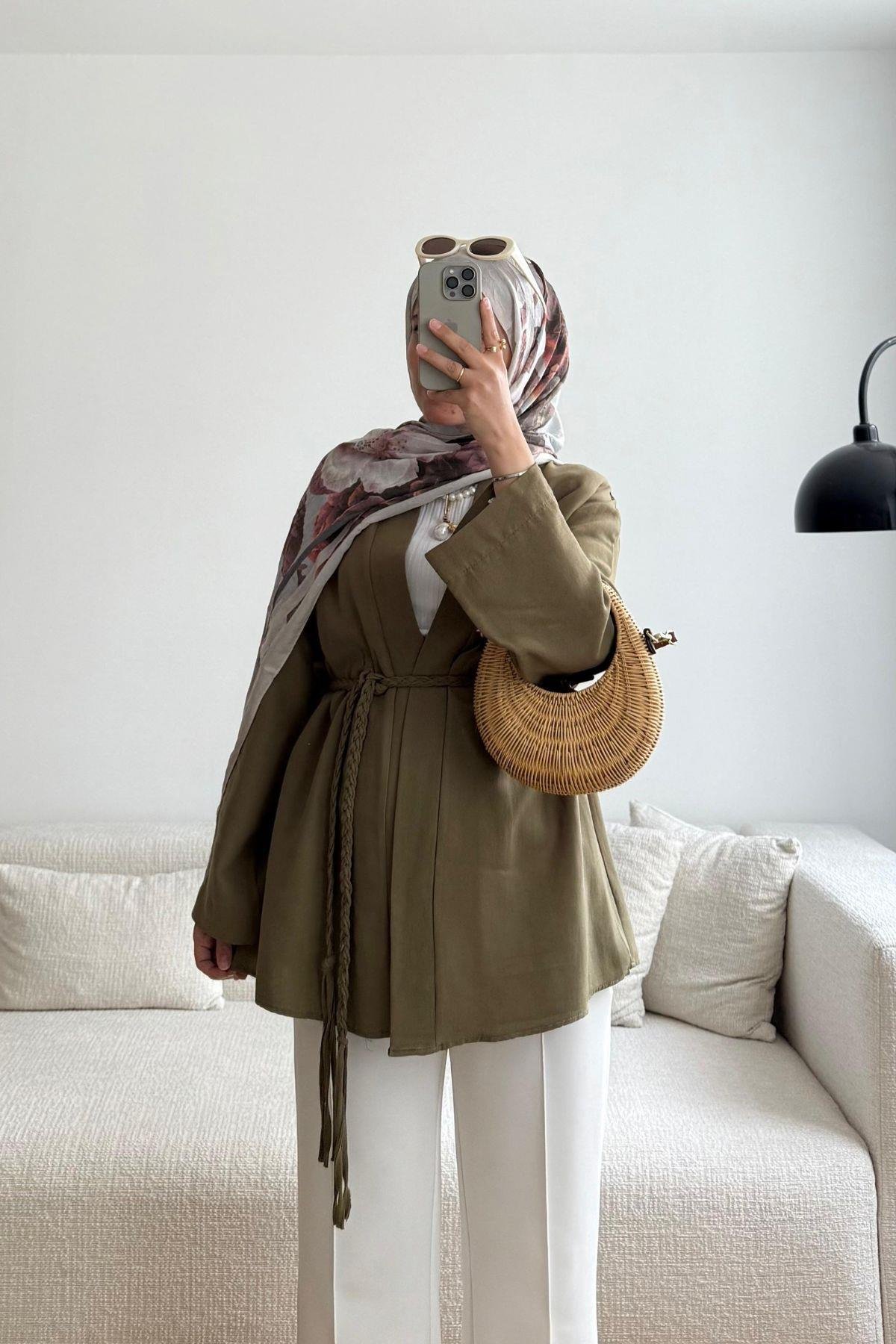 HAKİ ÖRGÜ KEMERLİ KİMONA