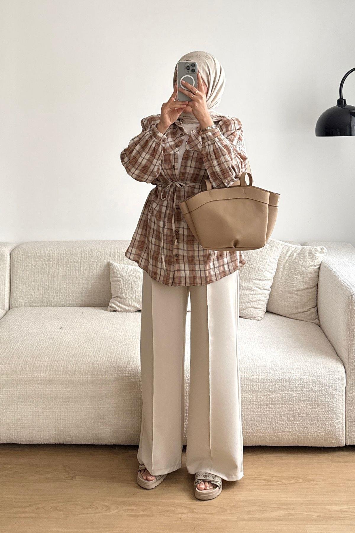 KREM EKOSELİ KETEN BASİC GÖMLEK