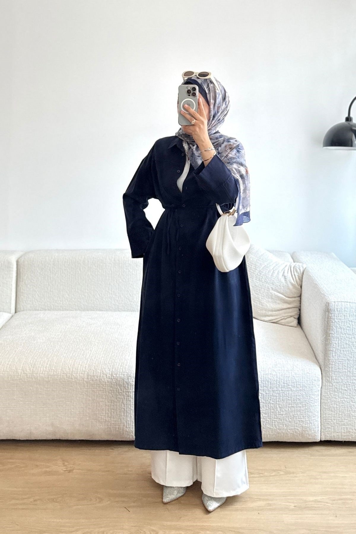 LACİVERT BOYDAN DÜĞME DETAYLI ELBİSE