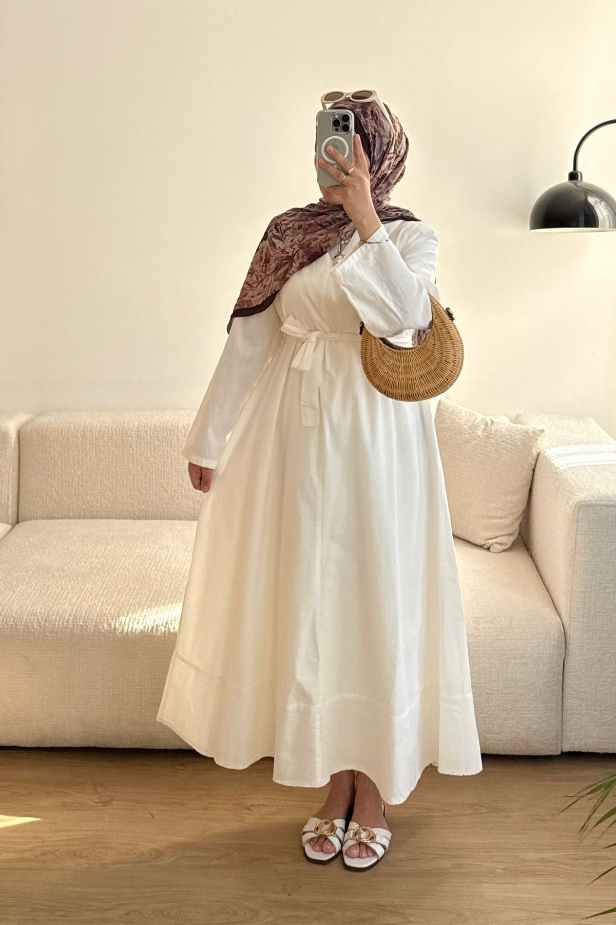 NATUREL V YAKA DÖKÜMLÜ KETEN ELBİSE
