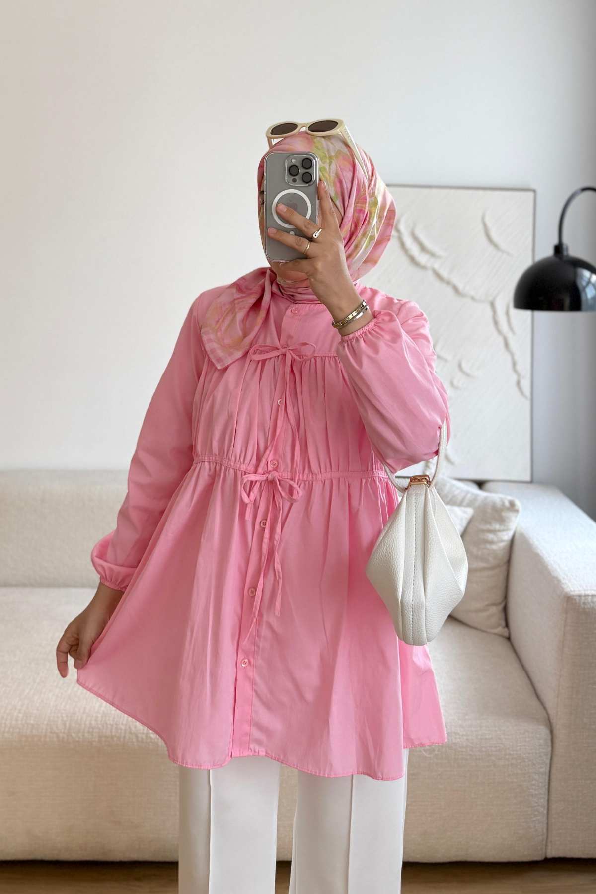 PEMBE BELLY BÜZGÜ DETAYLI GÖMLEK