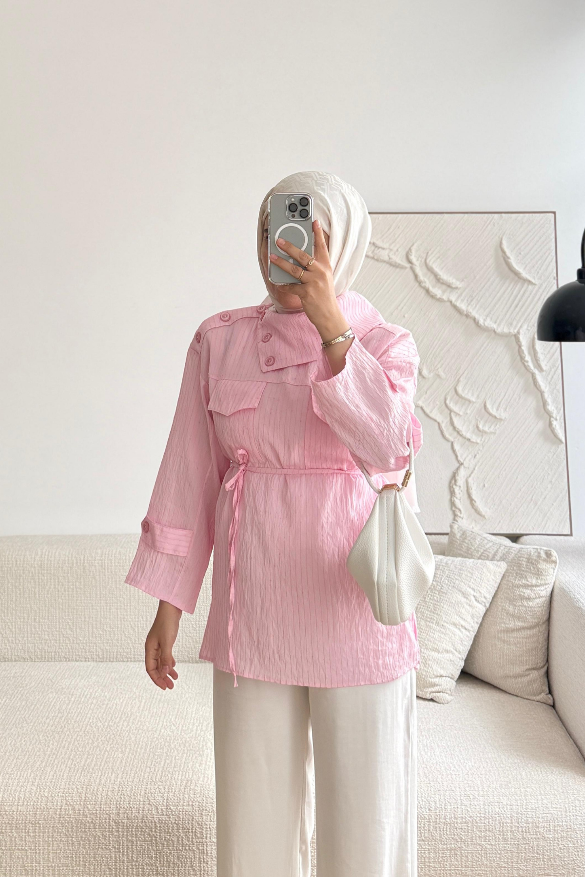 PEMBE CEP KAPAKLI PUL DETAYLI GÖMLEK