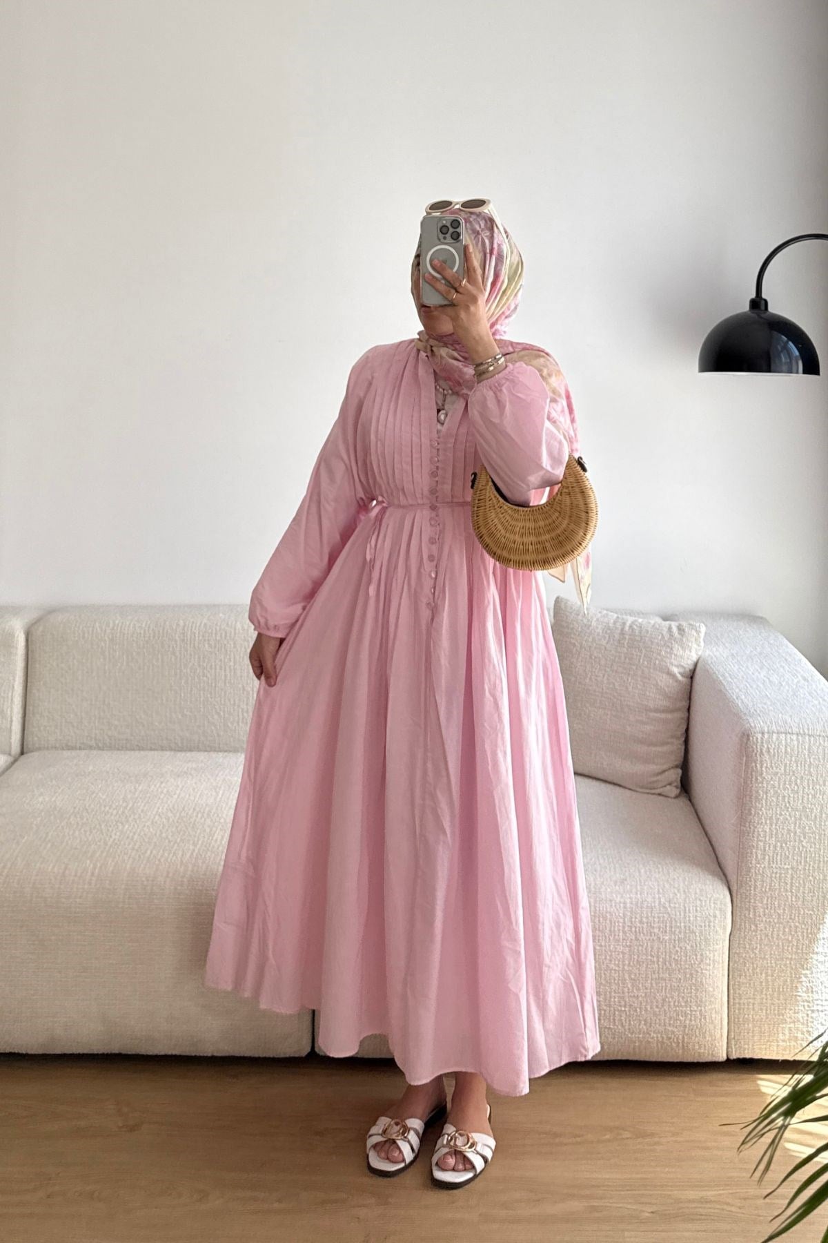 PEMBE ÖNÜ PİLE DETAYLI ELBİSE 