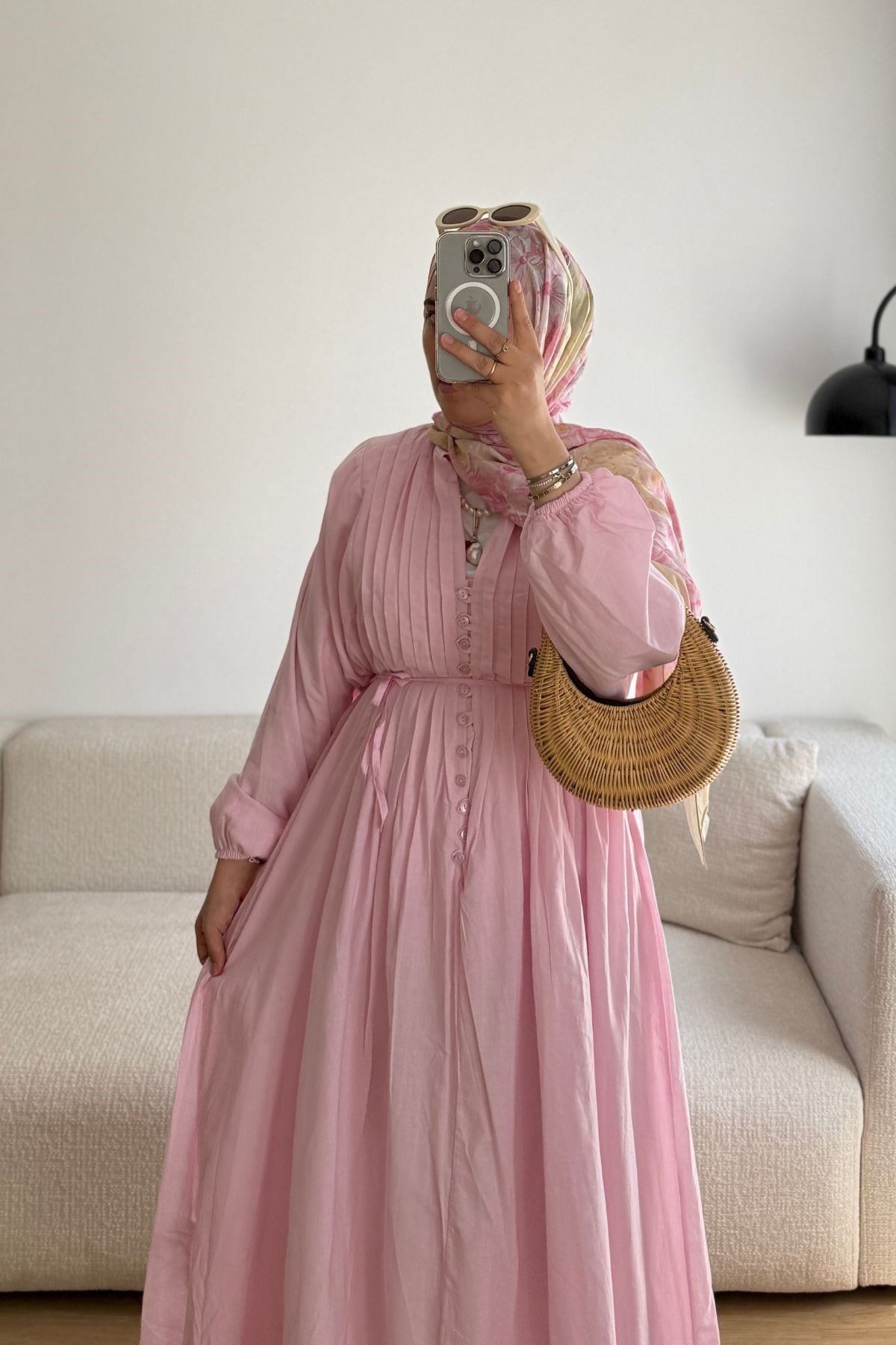PEMBE ÖNÜ PİLE DETAYLI ELBİSE 