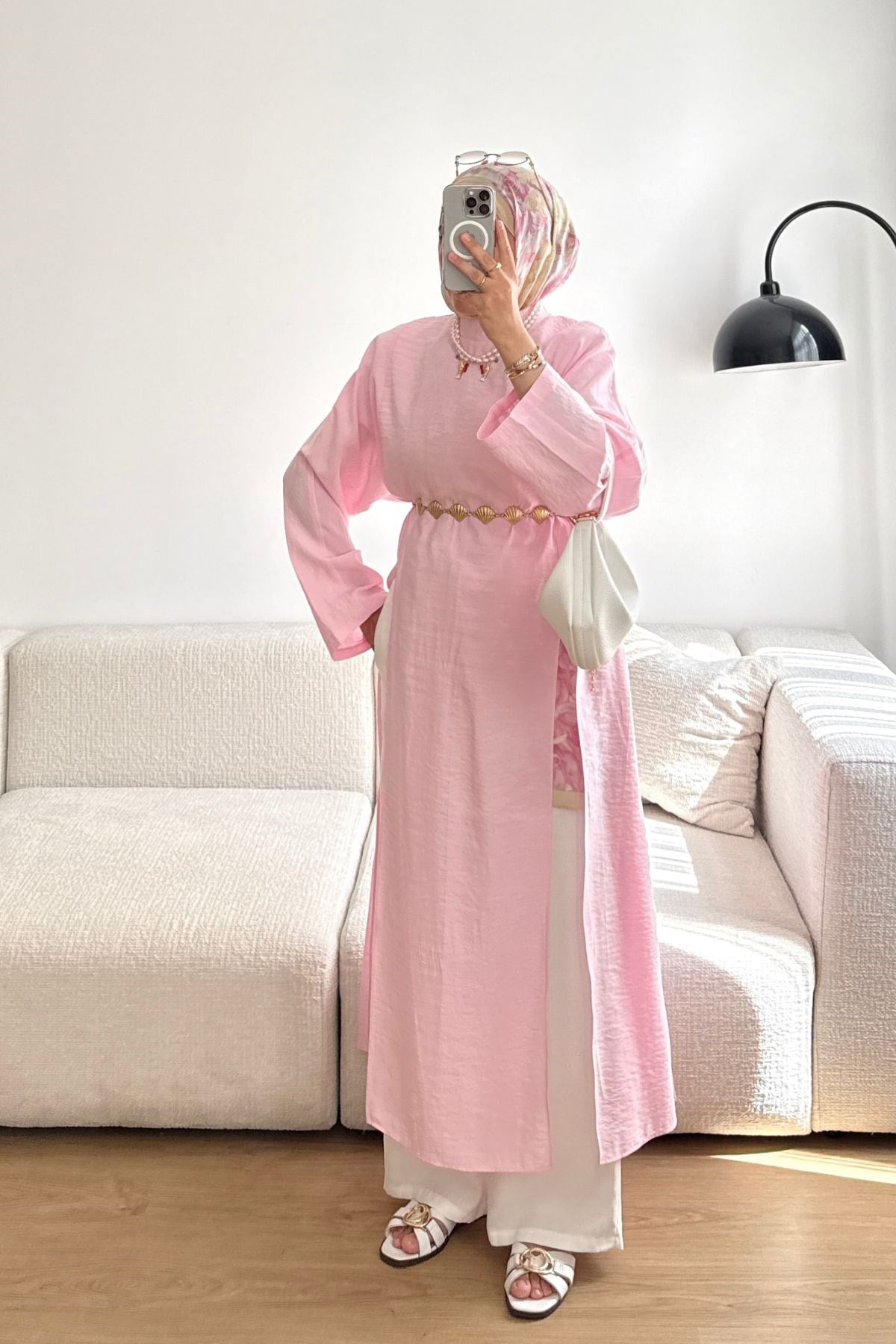 PEMBE YANDAN YIRTMAÇLI UZUN TUNİK