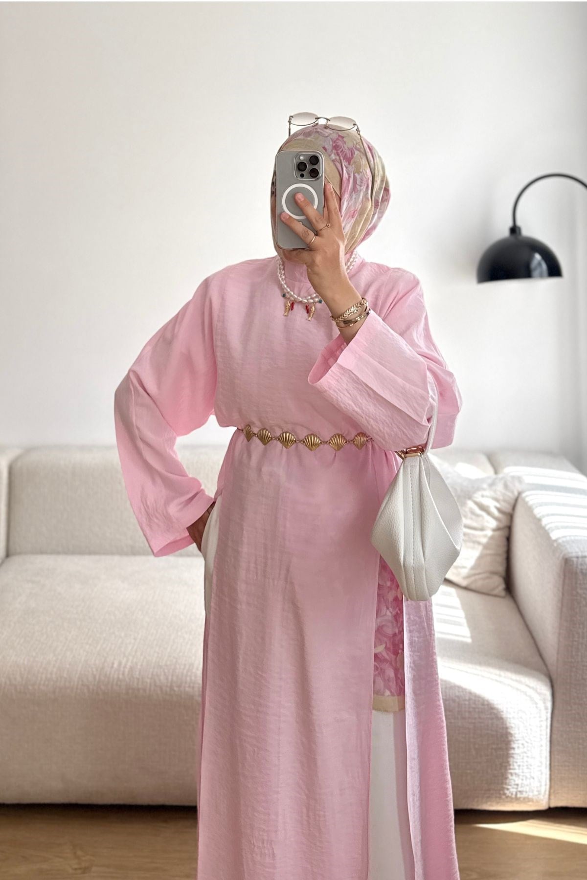 PEMBE YANDAN YIRTMAÇLI UZUN TUNİK