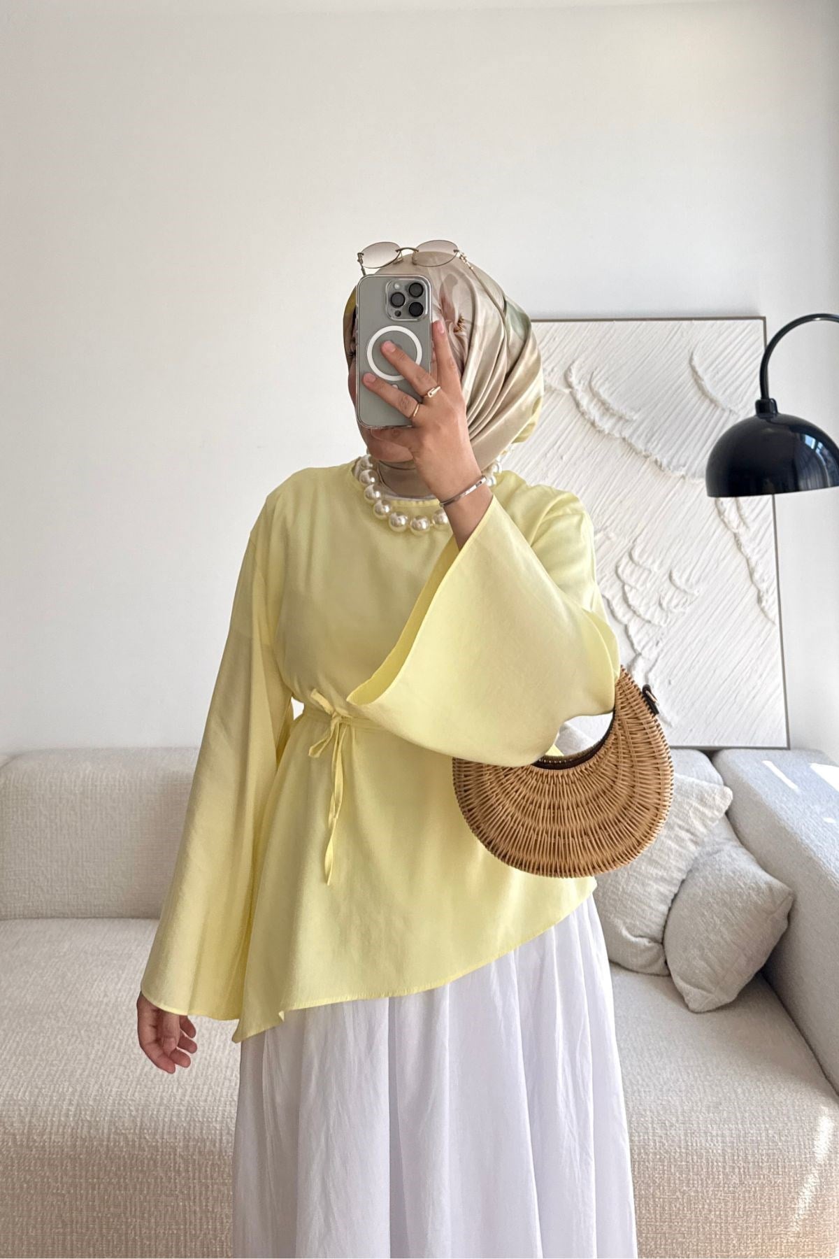SARI ETEĞİ ÇAPRAZ KESİM GÖMLEK