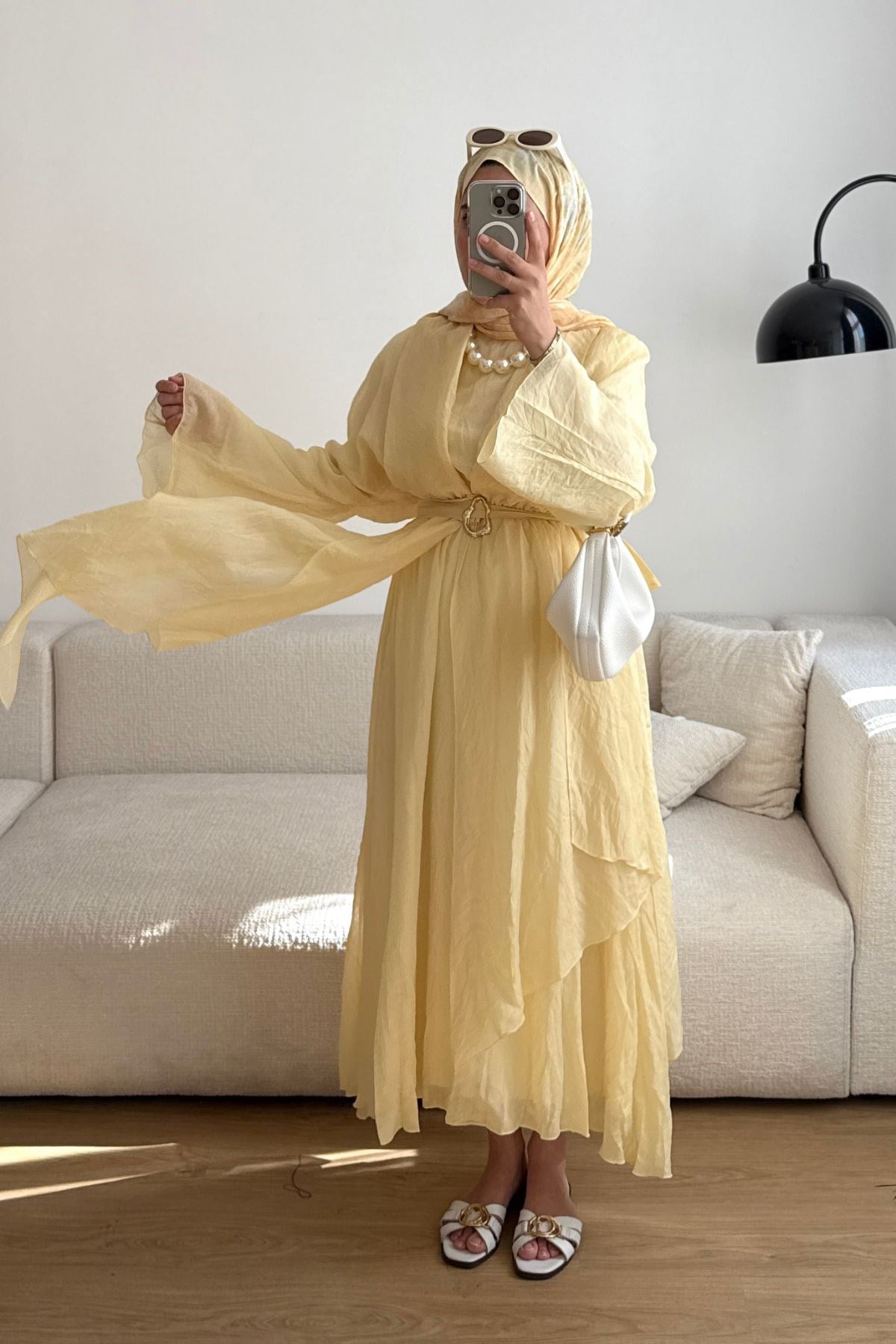 SARI ÖNÜ TOKALI PARÇALI ETEK ELBİSE