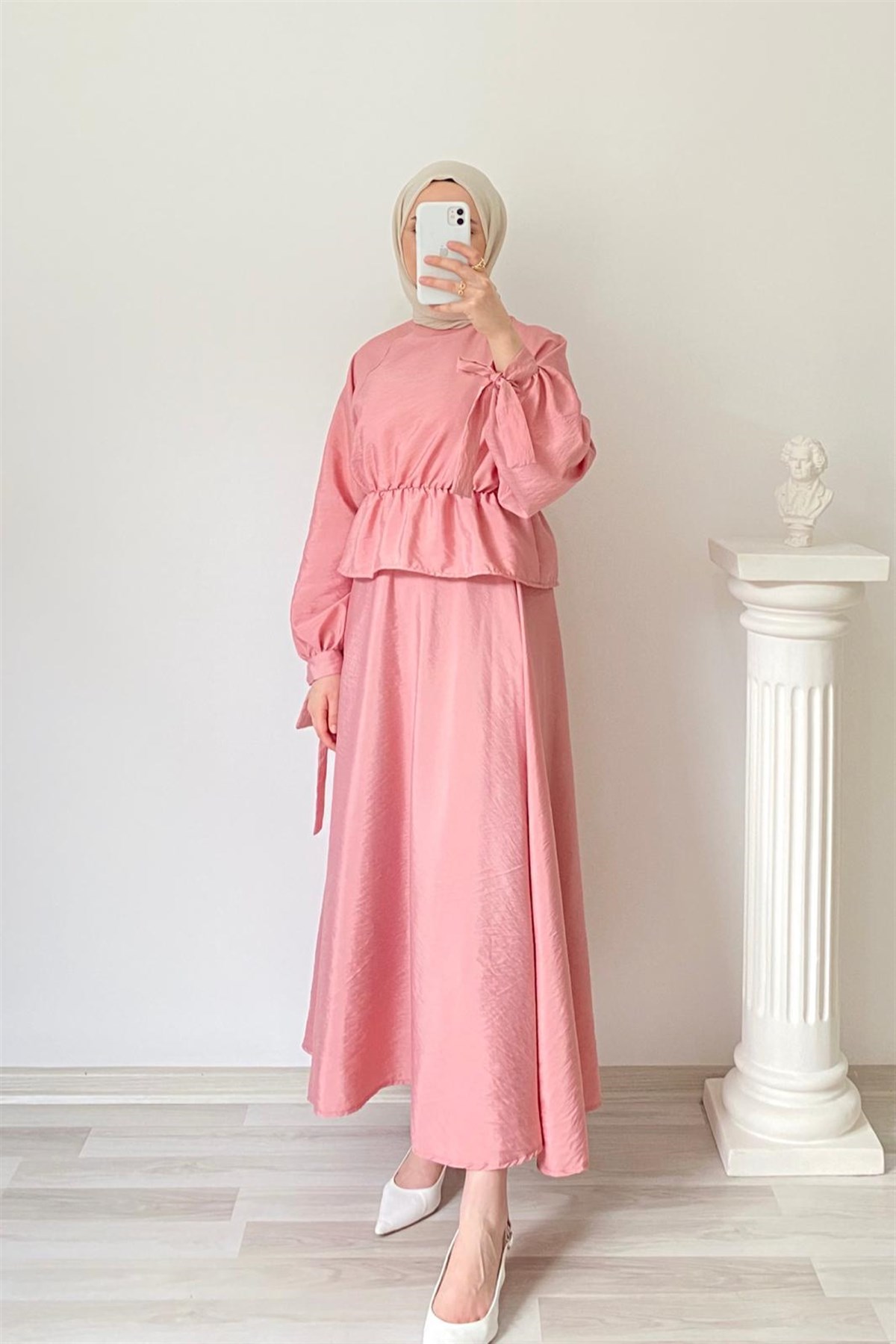 ŞEKER PEMBE ETEKLİ TAKIM