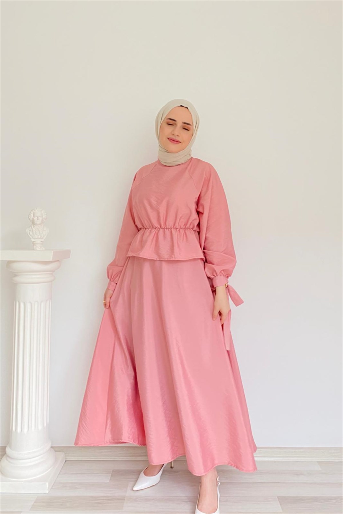 ŞEKER PEMBE ETEKLİ TAKIM