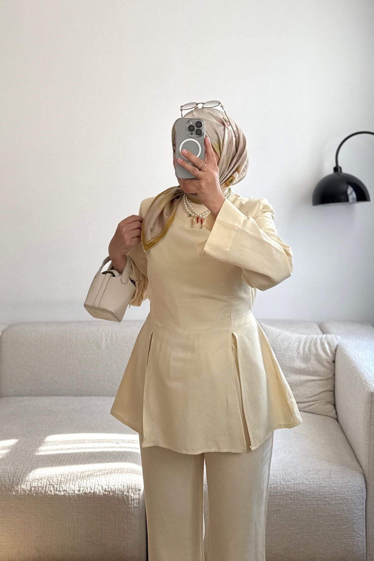 SOFT SARI GİNNY YIRTMAÇ DETAYLI  PANTOLONLU TAKIM