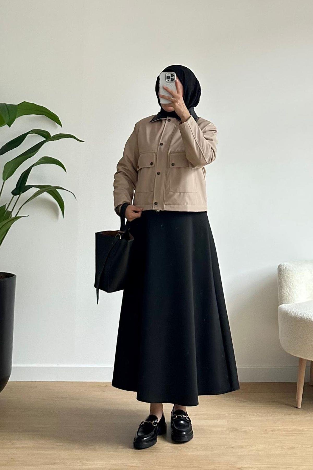 TAŞ YAKASI DERİ DETAYLI KISA MONT