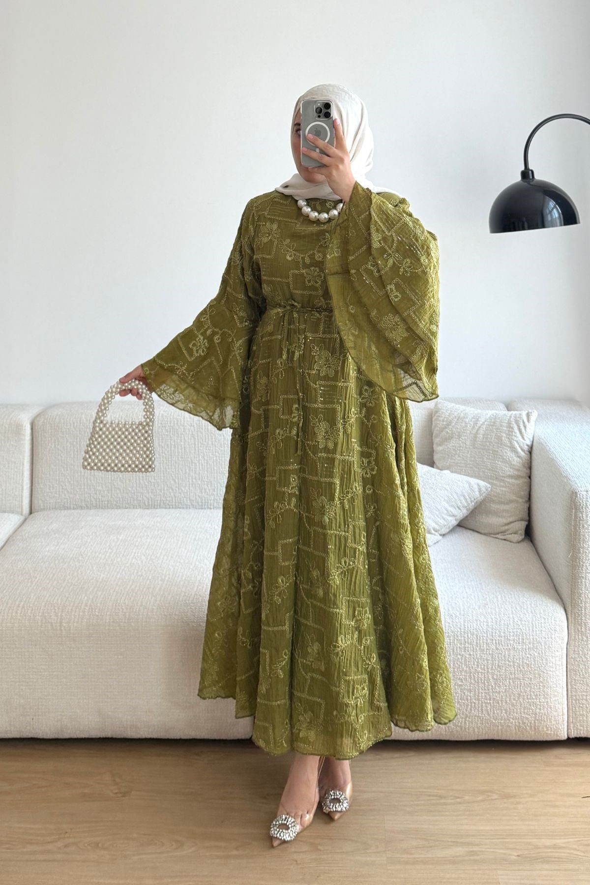 YAĞ YEŞİL DANTEL İŞLEMELİ ELBİSE